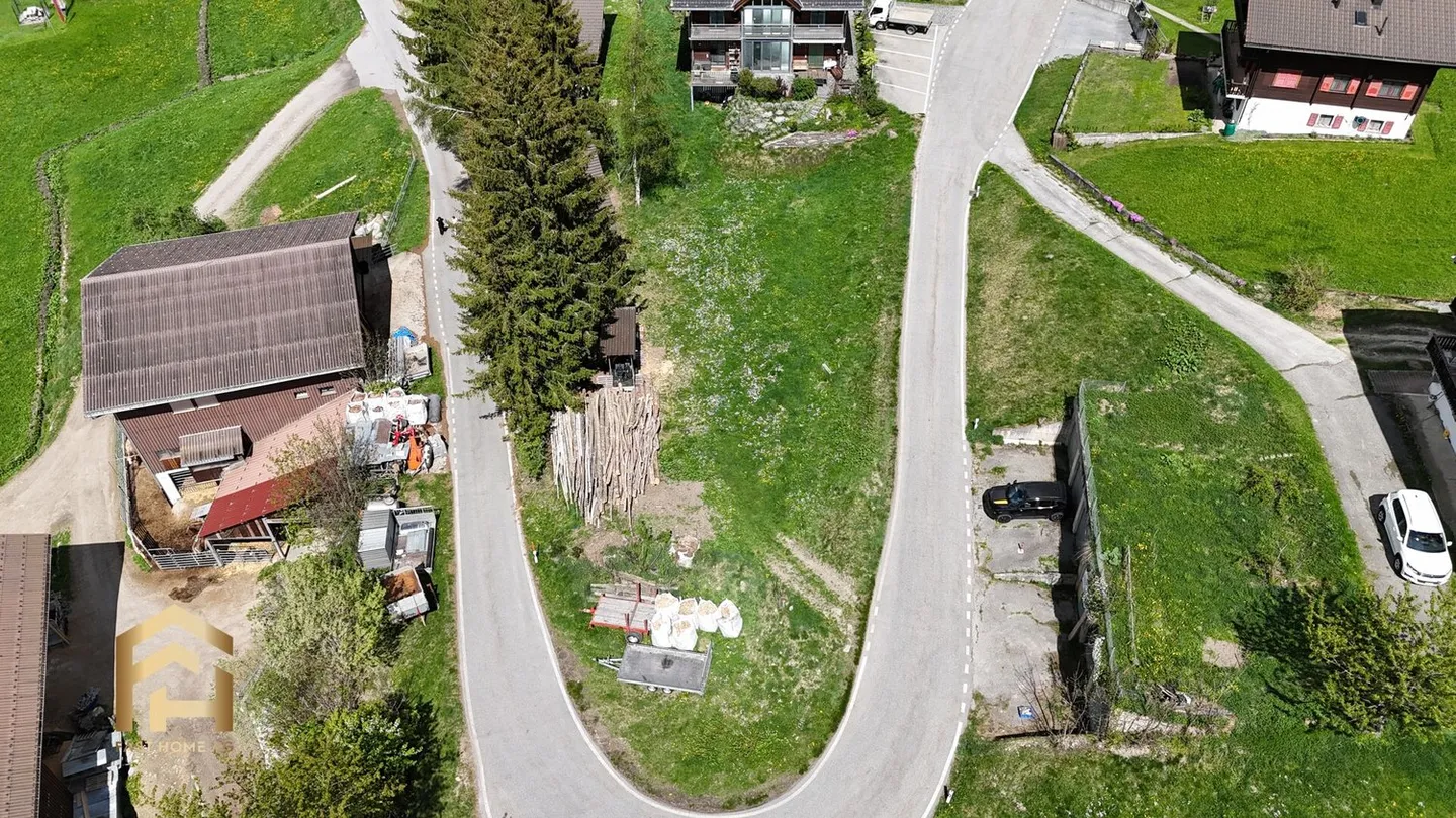 Attractive building land in the village zone in the tranquil Fieschertal - Photo 1 of 8