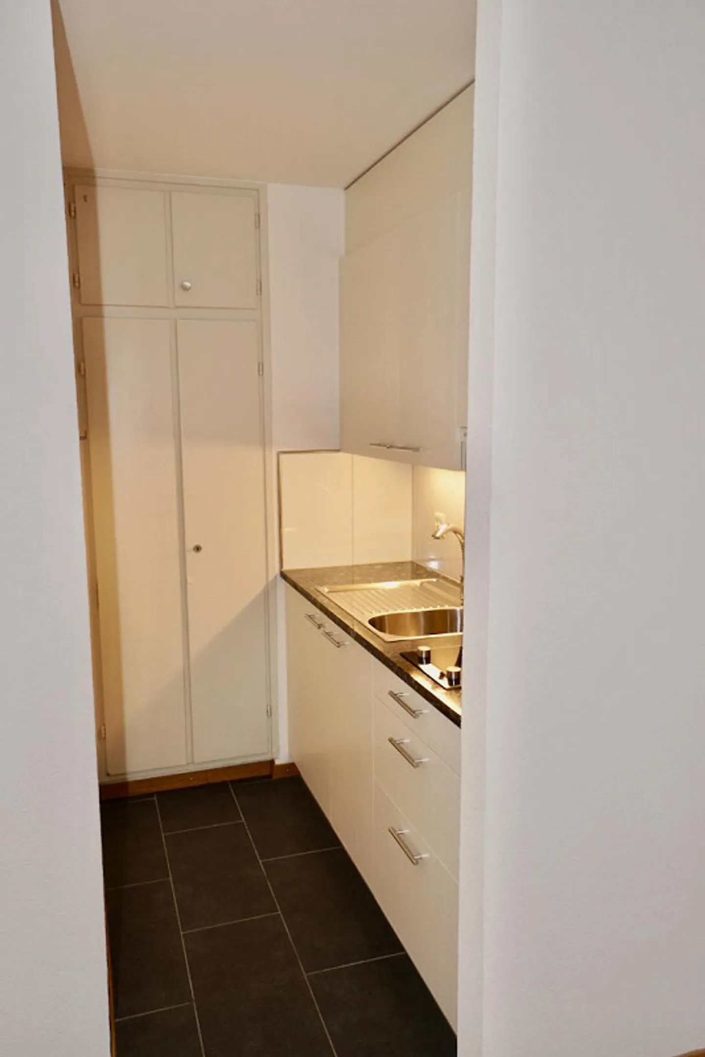 Appartamento 1.0 stanza molto centrale - Foto 1 di 6