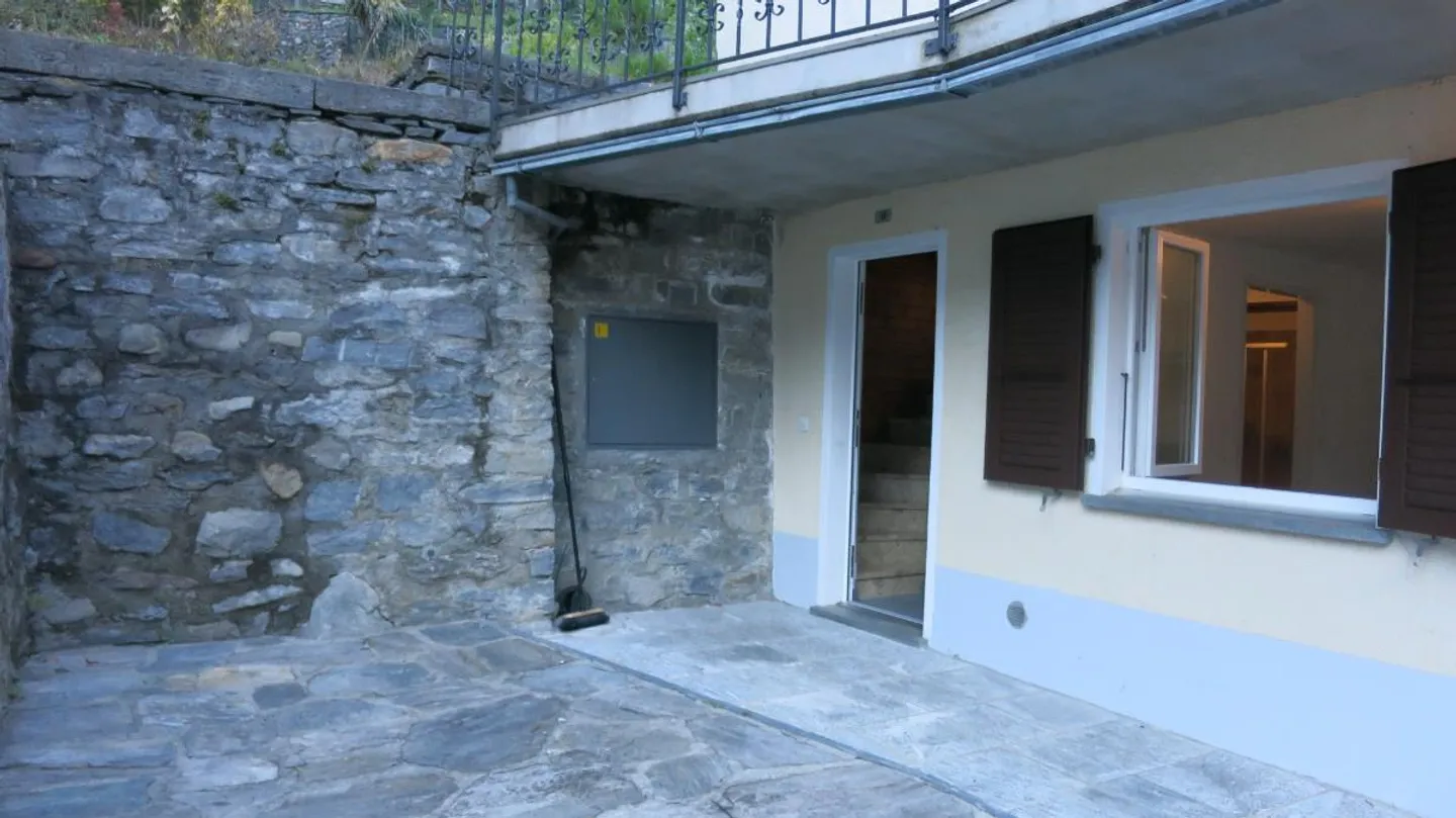 4 Zimmer Einfamilienhaus - Foto 2 von 5