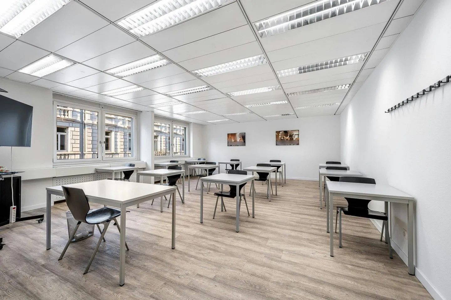 Due spazi per uffici sviluppati (circa 250 m²) direttamente alla HB Zurigo - Top ... - Foto 11 di 13