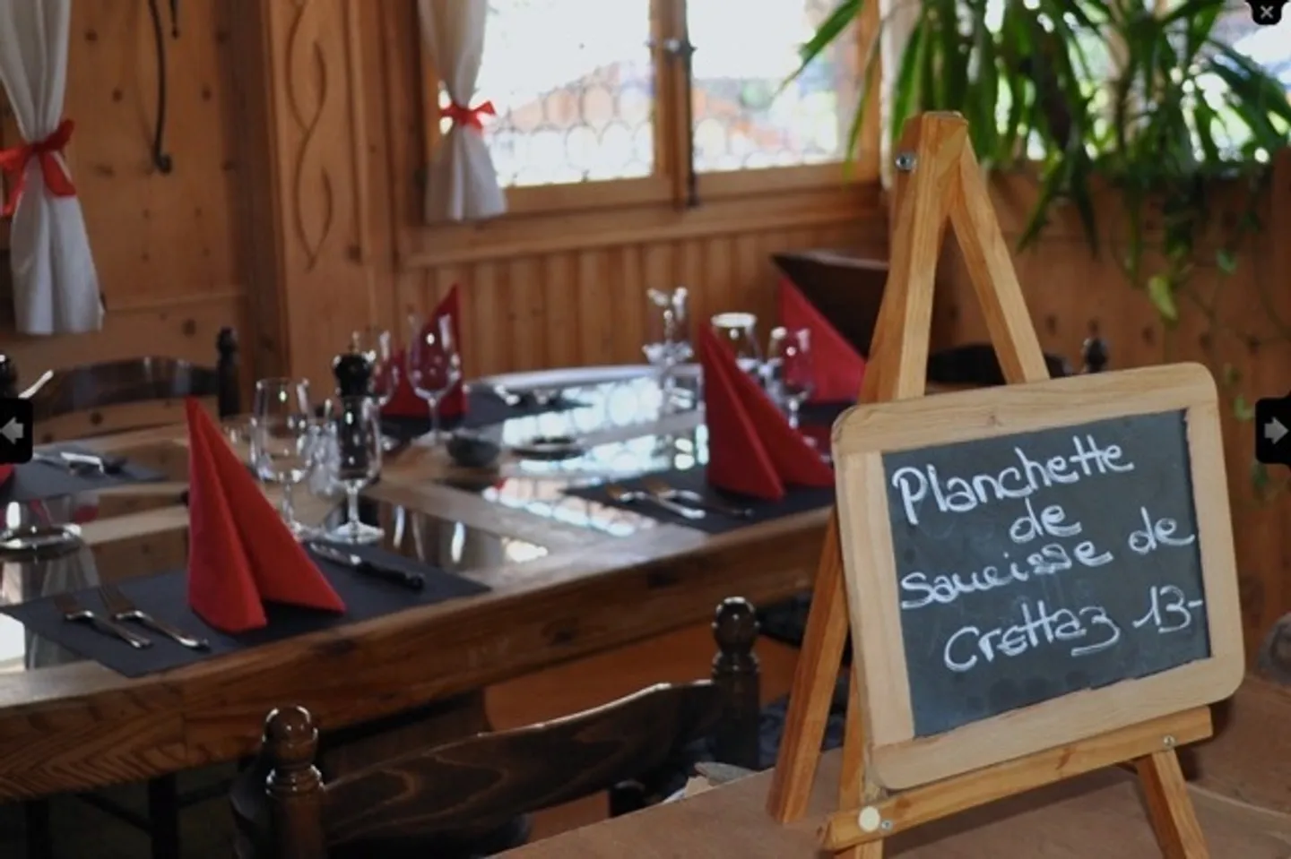 Le fleuron qu'était le restaurant Le Chaussy est à vendre aux Mosses - Photo 5 sur 17
