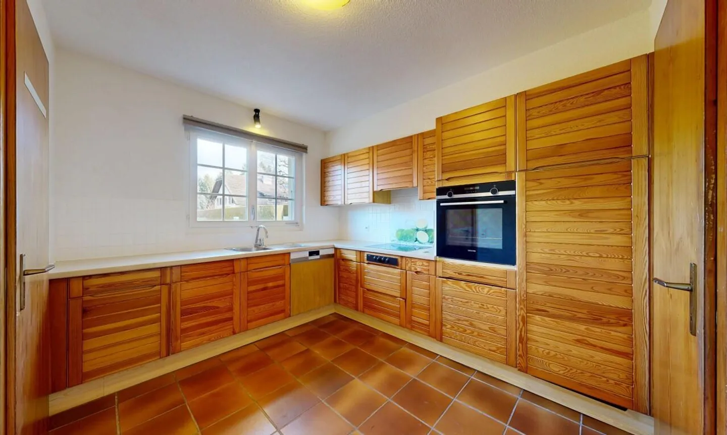 BRIGHT VILLA IN A QUIET LOCATION, BETWEEN NATURE AND CLOSE TO LAUSANNE - Photo 12 of 13