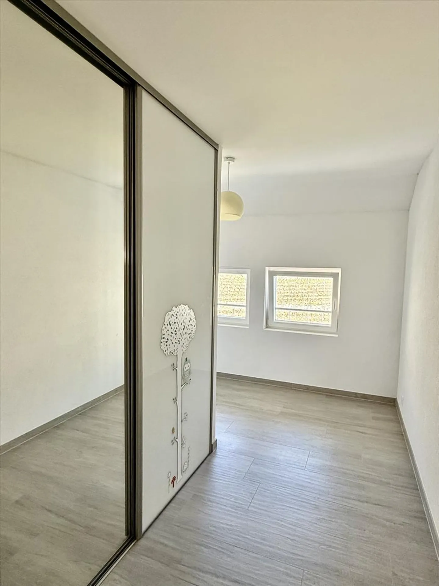 RIVAZ - Schönes Apartment mit Charme - im Herzen der Weinberge, zwei Schritte vom Strand von Rivaz entfernt - Photo 8 sur 9