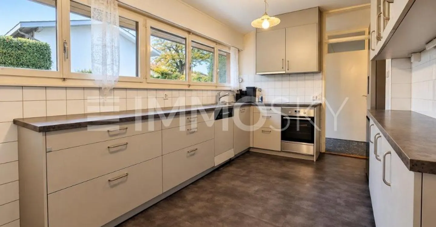 House with great potential in the heart of Confignon - Photo 5 of 5
