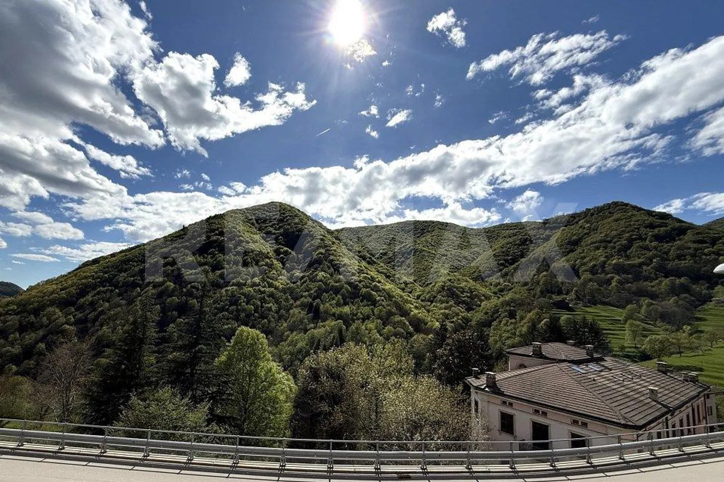 House with garden in panoramic position in Valle di Muggio - Photo 12 of 12