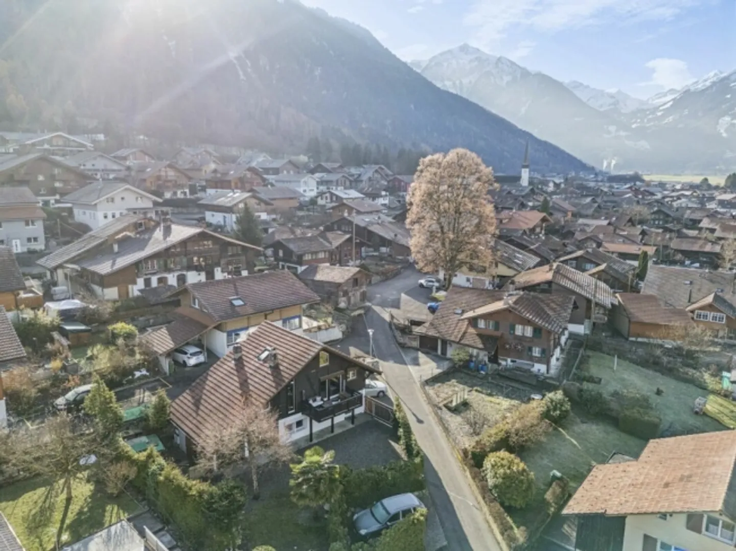 Bijou résidentiel compact entre montagnes et lacs - Photo 11 sur 13