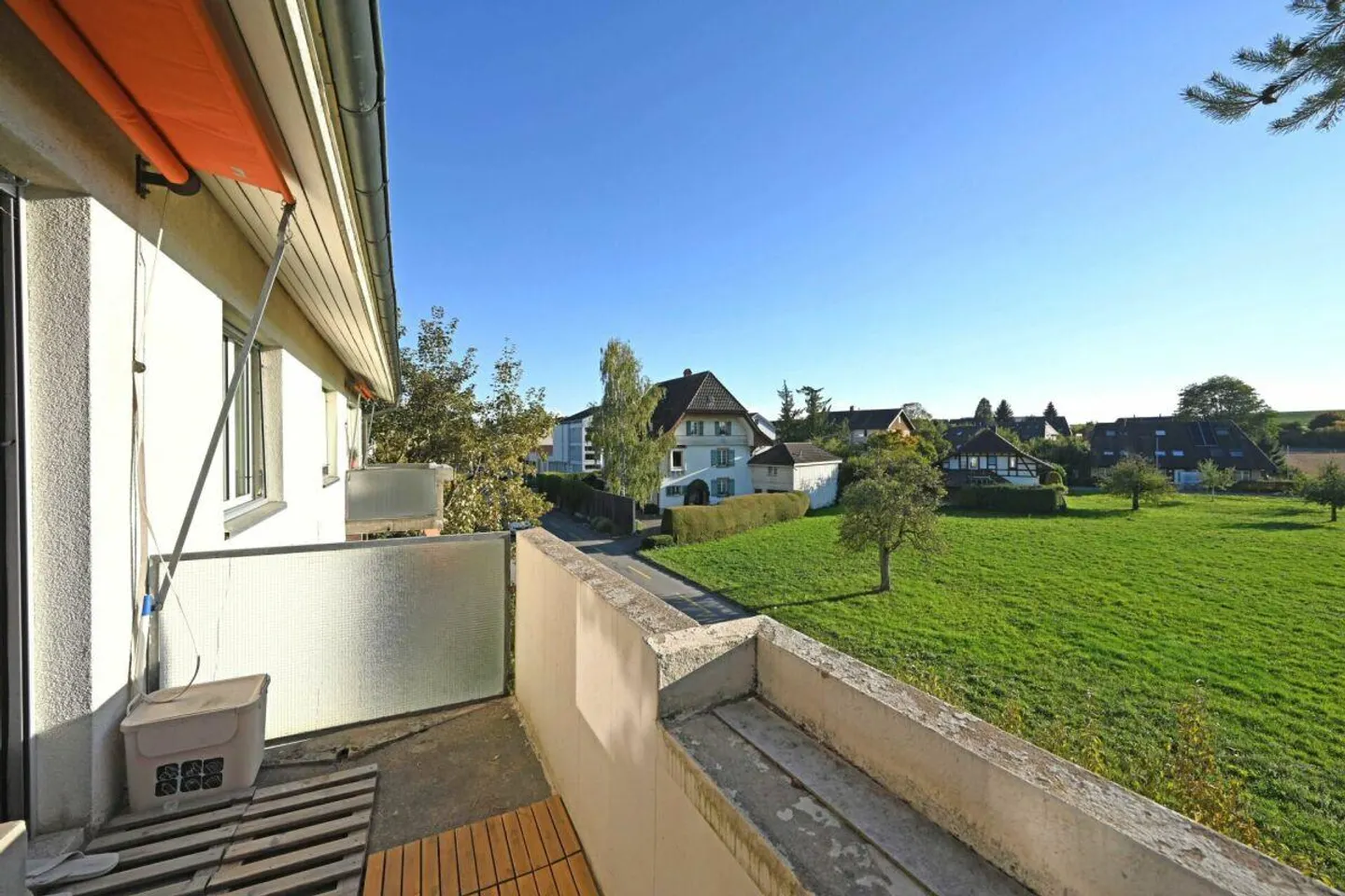 3.5-room apartment with a view and parking space - Photo 7 of 9