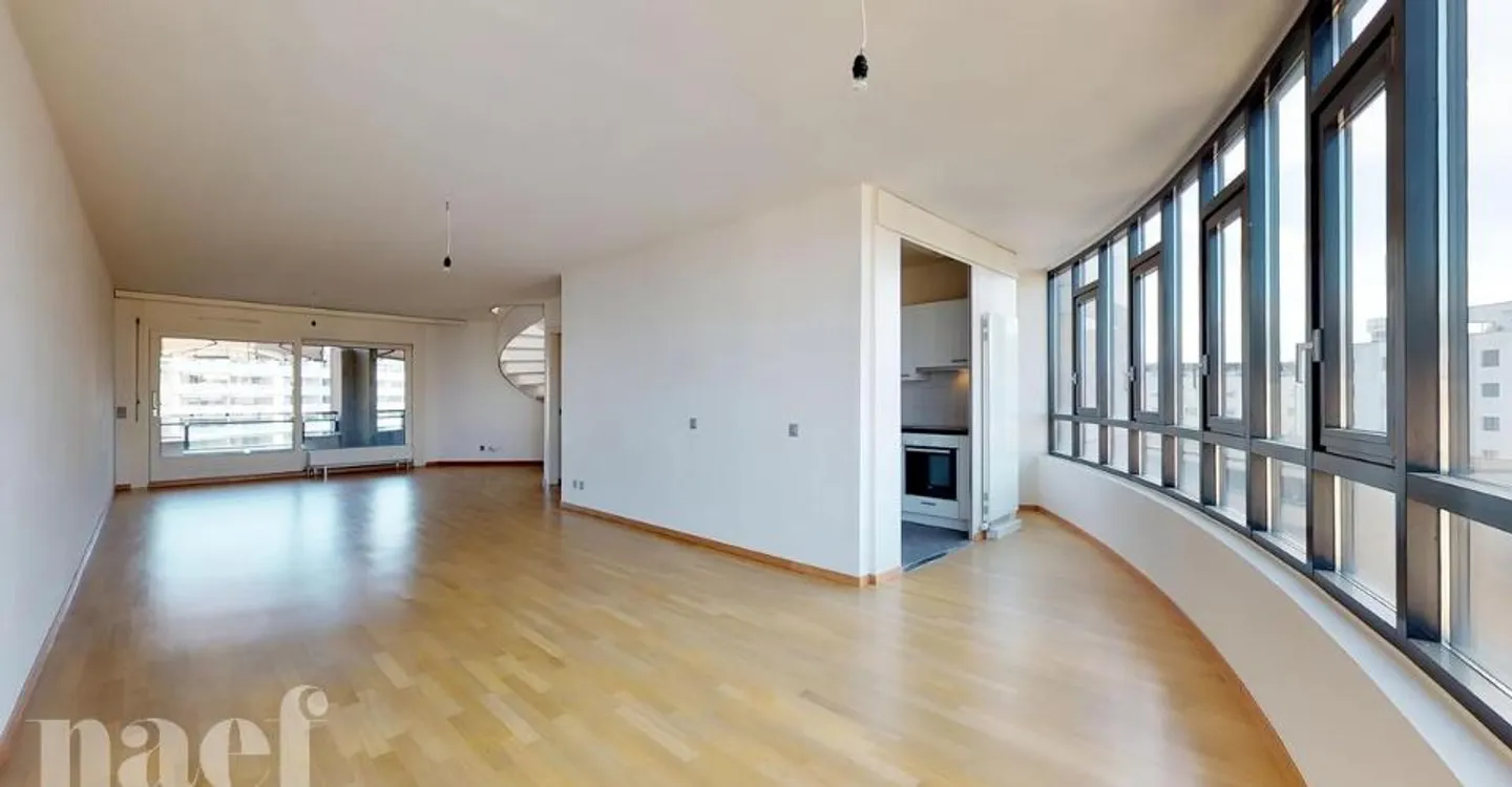 Bellissimo duplex a Carouge situato in Rue des Caroubiers 15 - Foto 5 di 11
