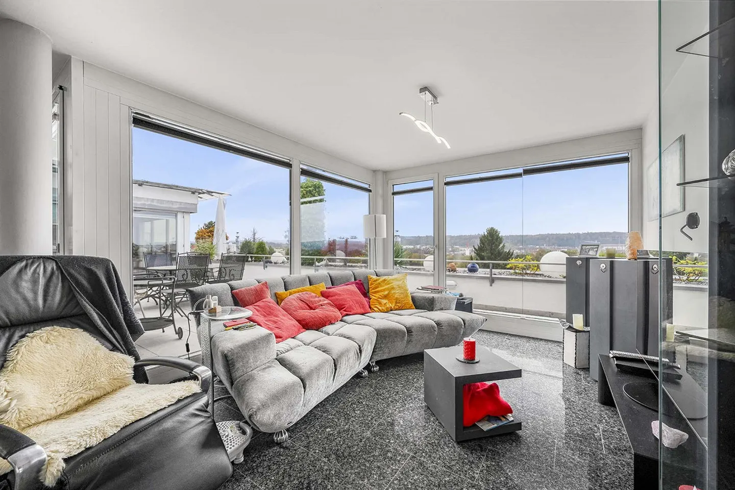 Appartement en terrasse de 4,5 pièces - Photo 4 sur 11