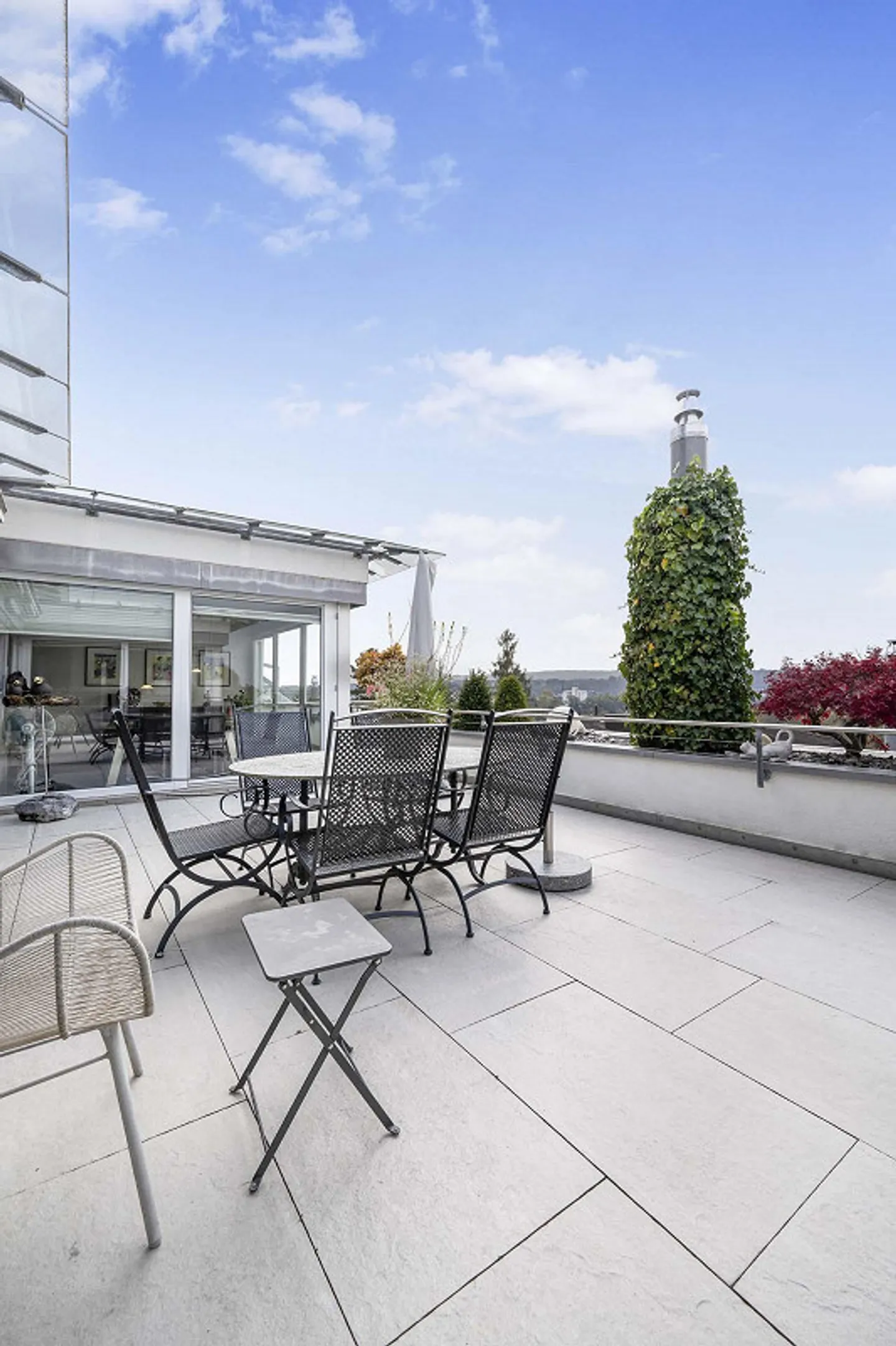 Appartement en terrasse de 4,5 pièces - Photo 1 sur 11