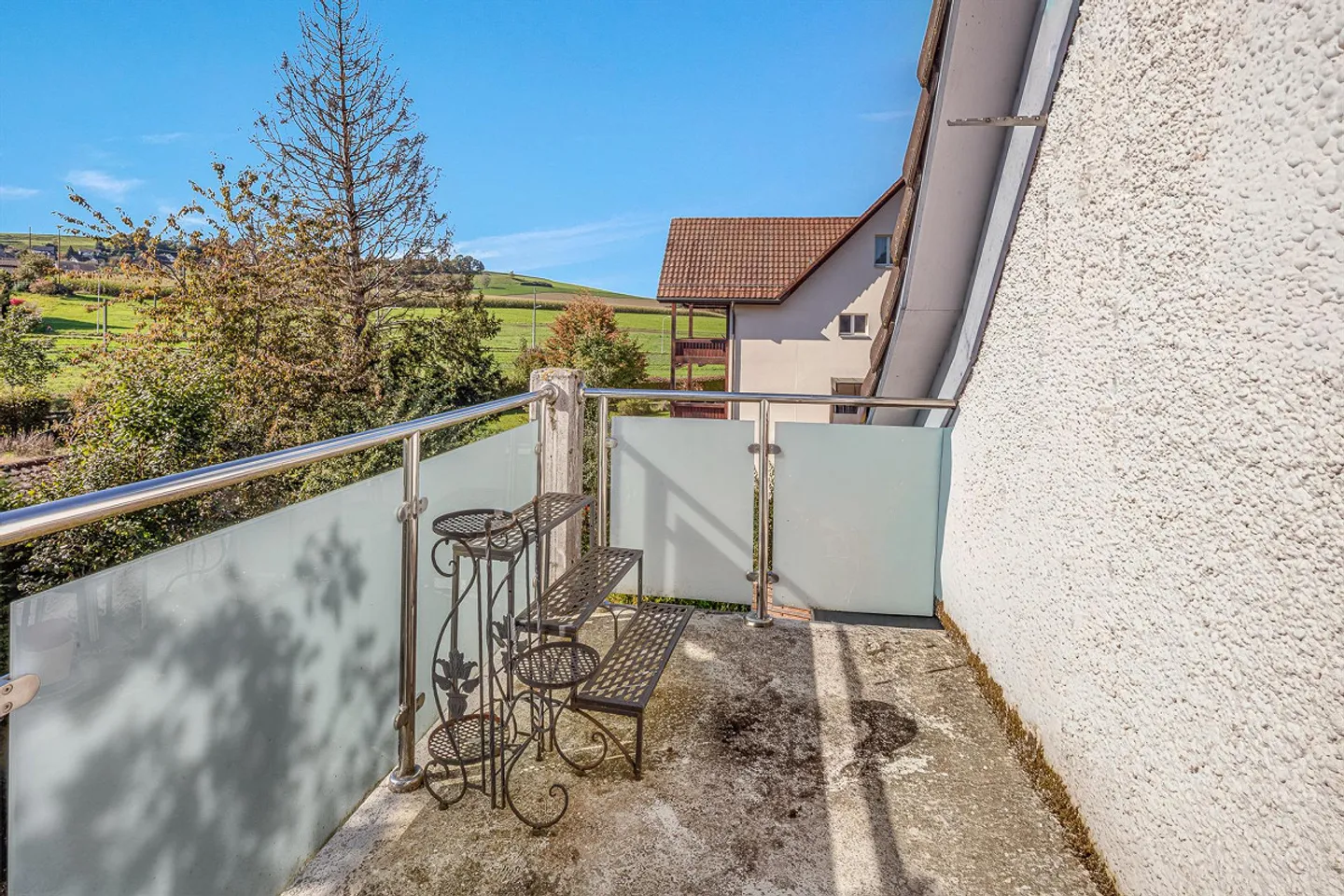 Charmante maison à trois familles avec jardin et potentiel d'extension - Photo 8 sur 14