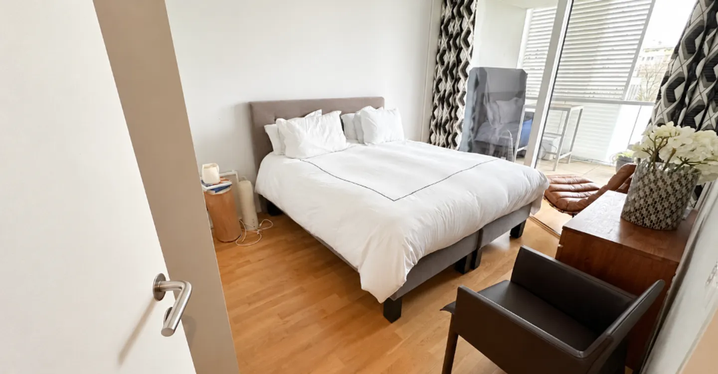 Beautiful 7-room apartment on the 4th floor - Photo 2 of 10