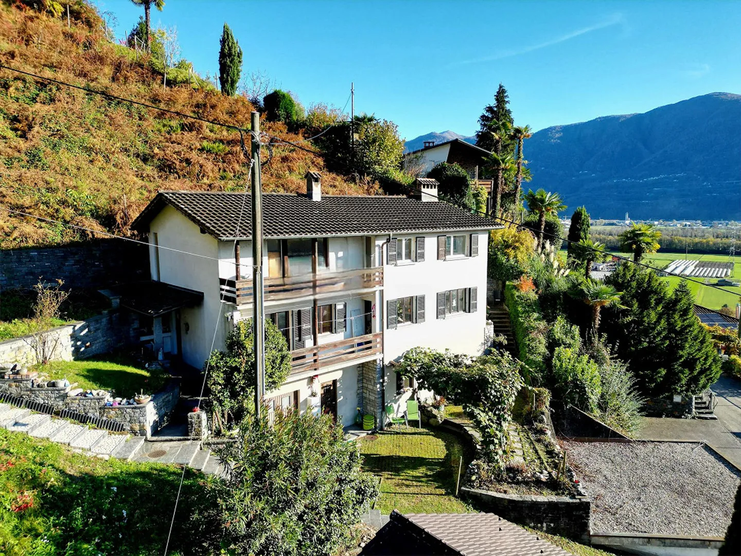 Two-family house with two 3.5-room apartments and garden, in... - Photo 1 of 8