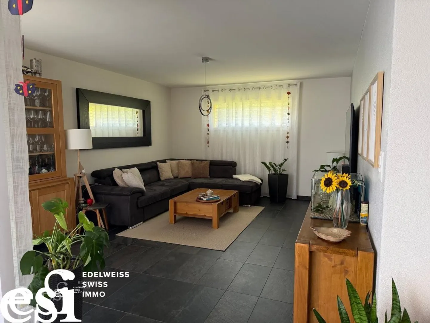 Wunderschöne Minergie-Wohnung mit 4,5 Zimmern und Terrasse-Garten in Collombey - Foto 4 von 10