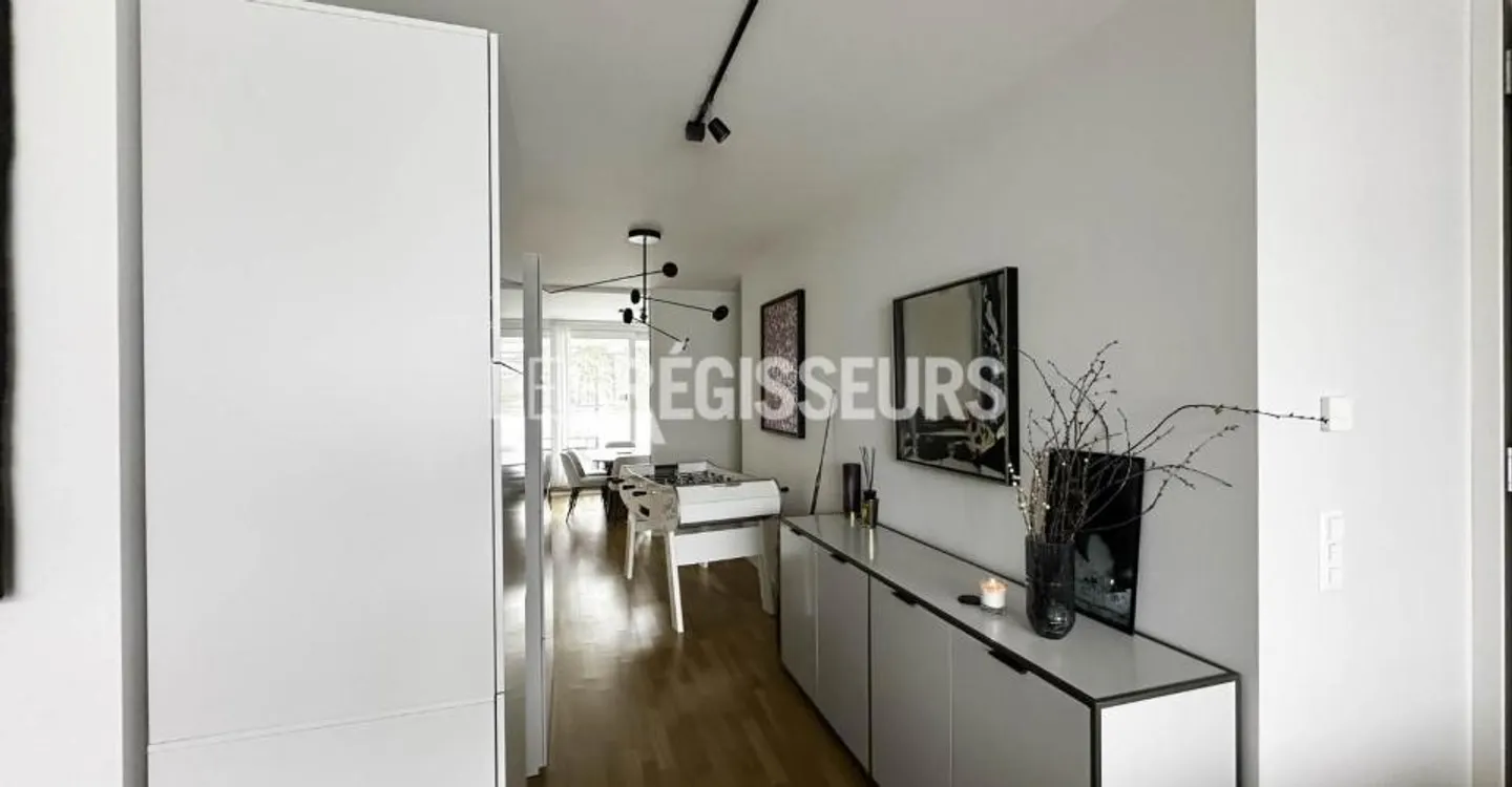 Beautiful 7-room apartment on the 4th floor - Photo 4 of 10