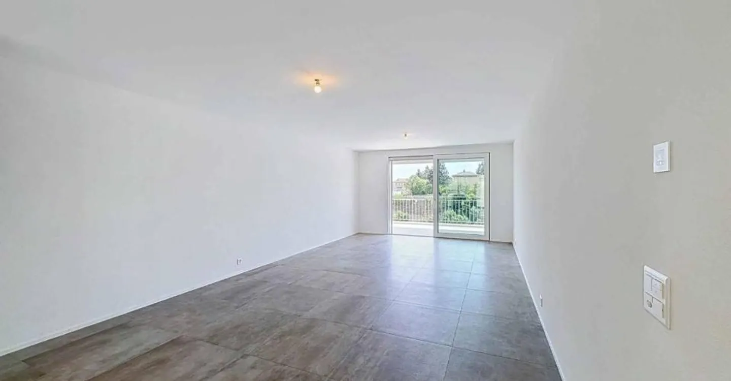 Contemporary elegance and art of living in a new apartment - Photo 3 of 9