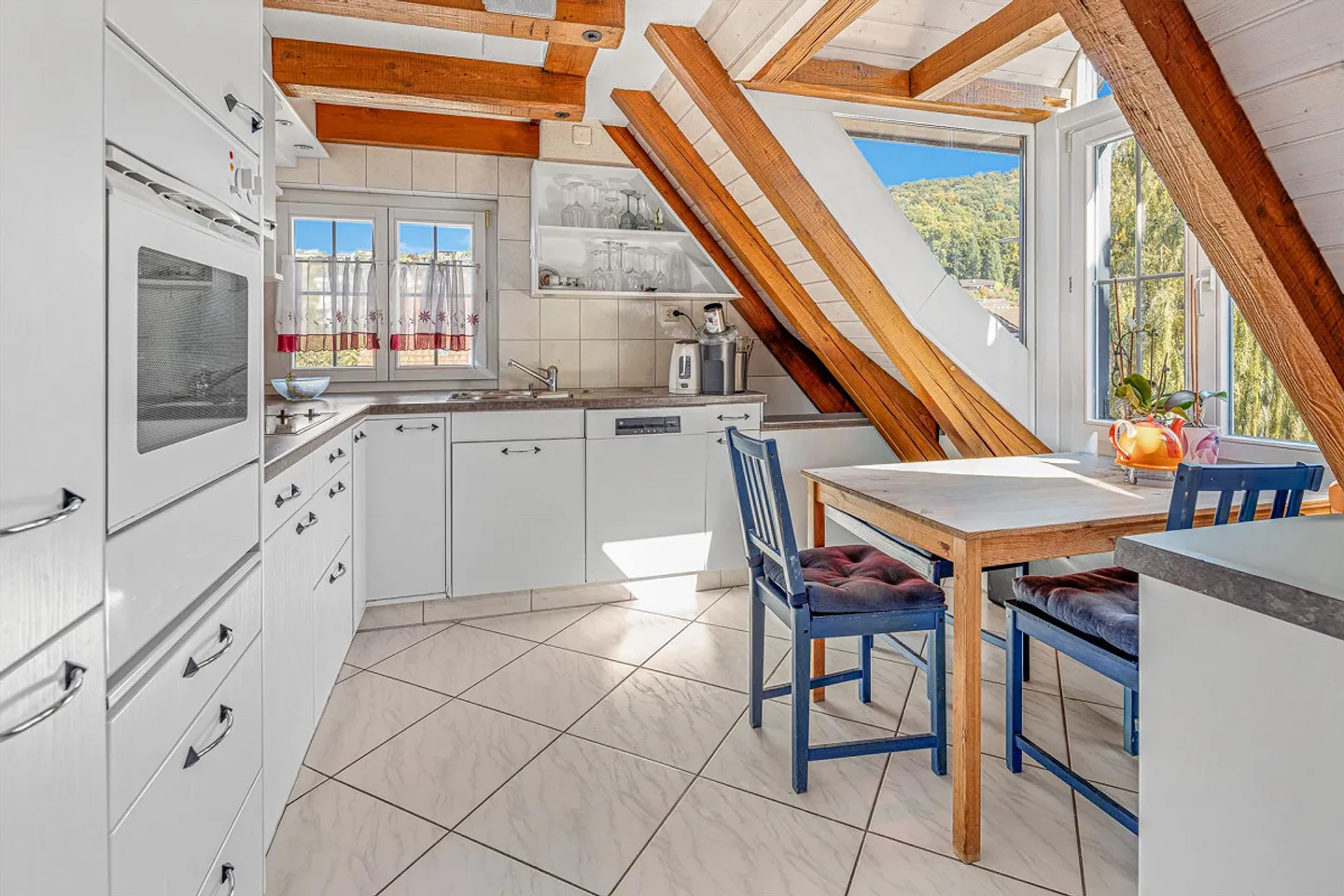 Charmante maison à trois familles avec jardin et potentiel d'extension - Photo 13 sur 14