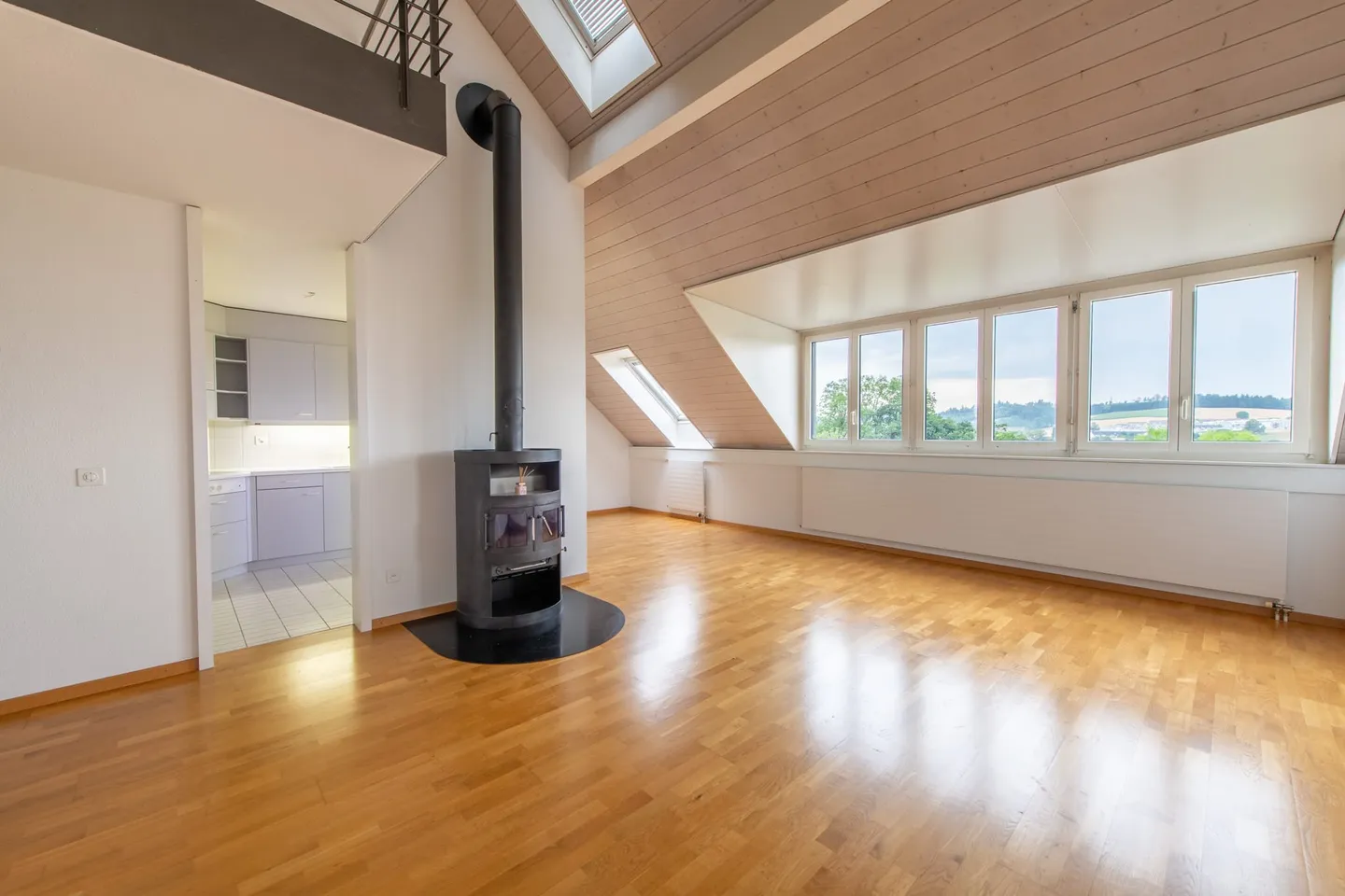 Geräumige Duplexwohnung mit Terrasse - Foto 2 von 13