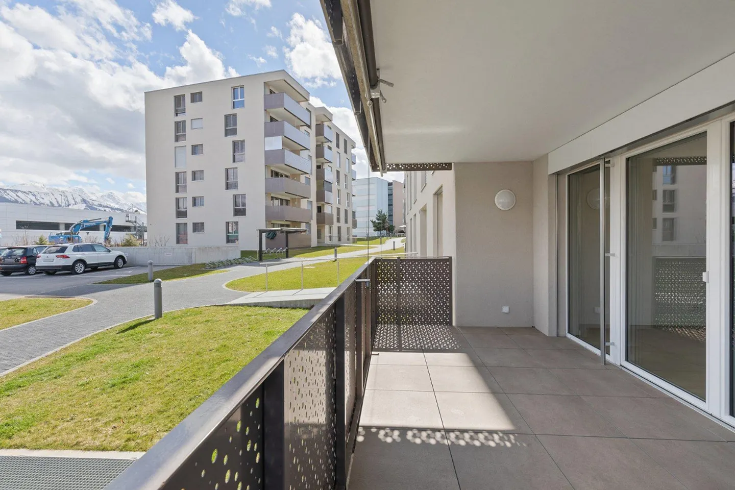Charming Apartment with Balcony - Photo 7 of 7