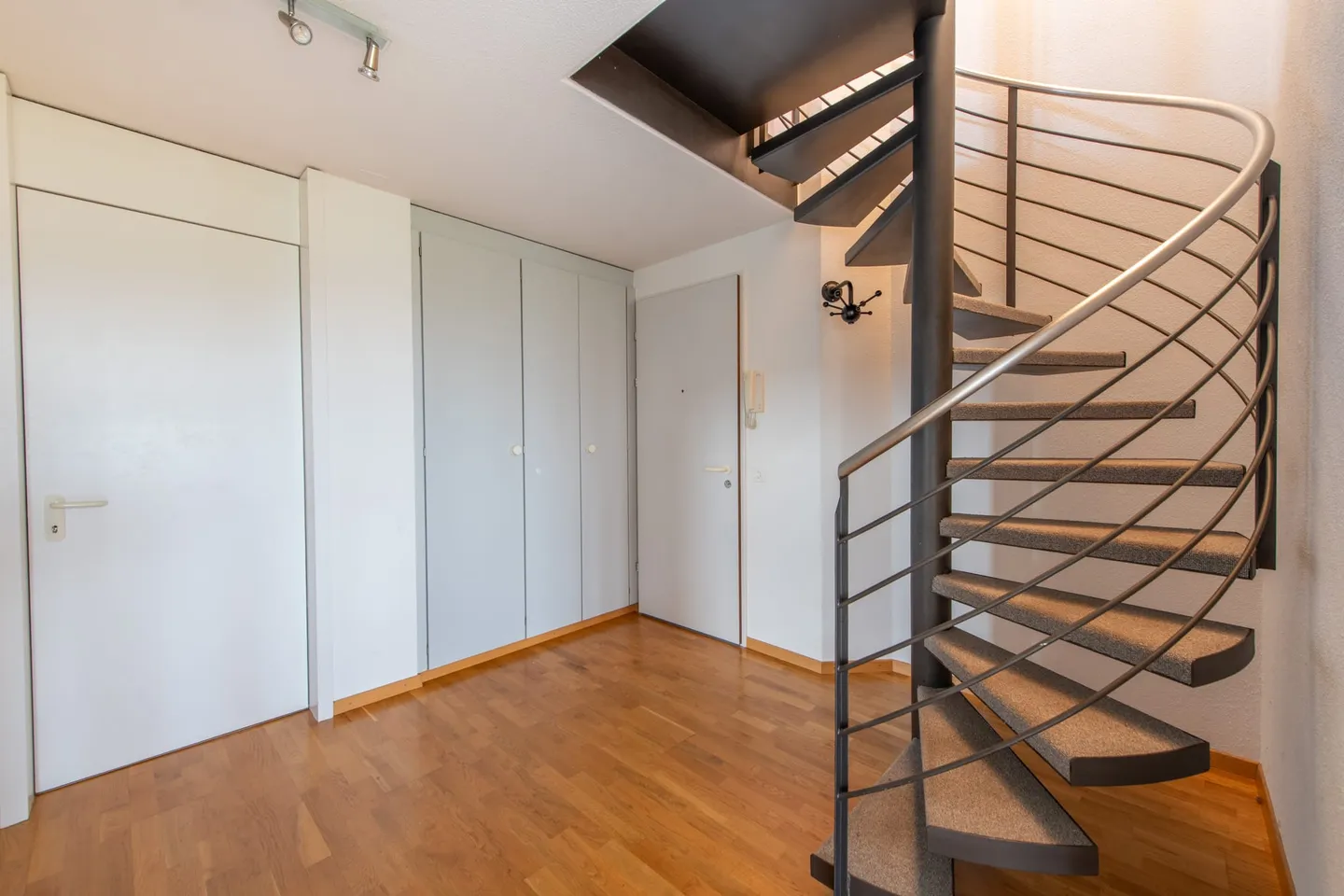 Geräumige Duplexwohnung mit Terrasse - Foto 7 von 13