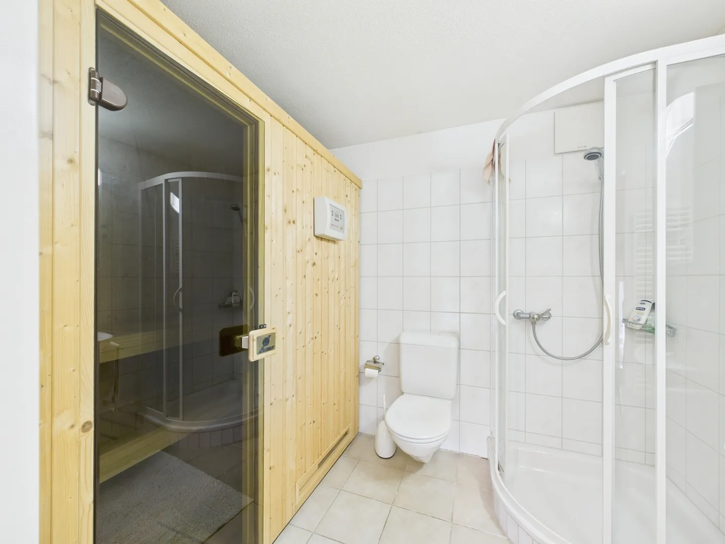 Casa unifamiliare di 6,5 stanze in una posizione da sogno - Mettmenstetten - Foto 13 di 18