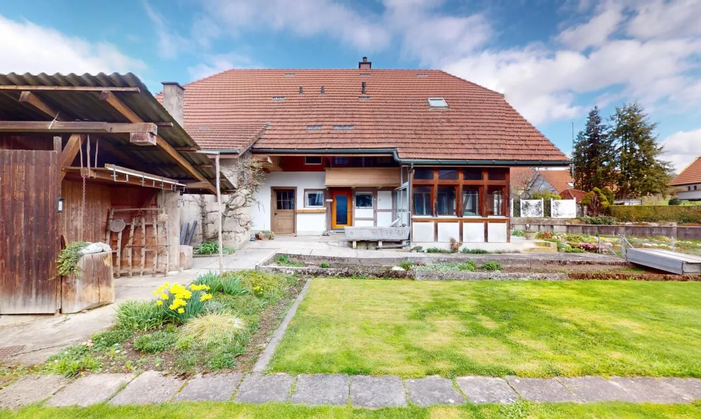 Farm Lüterkofen - Photo 2 of 13