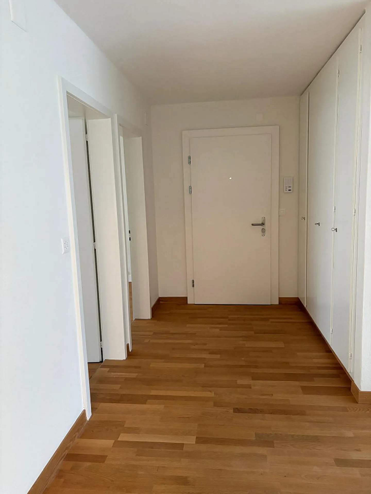 Quiet 4.5-room apartment in the heart of Lyss - Photo 2 of 8