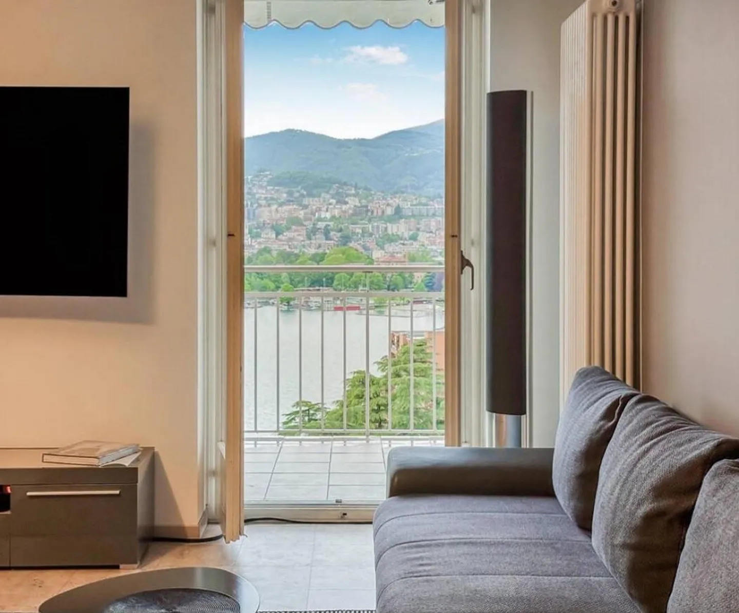 Appartamento Incantevole con Vista Lago - Foto 4 di 13