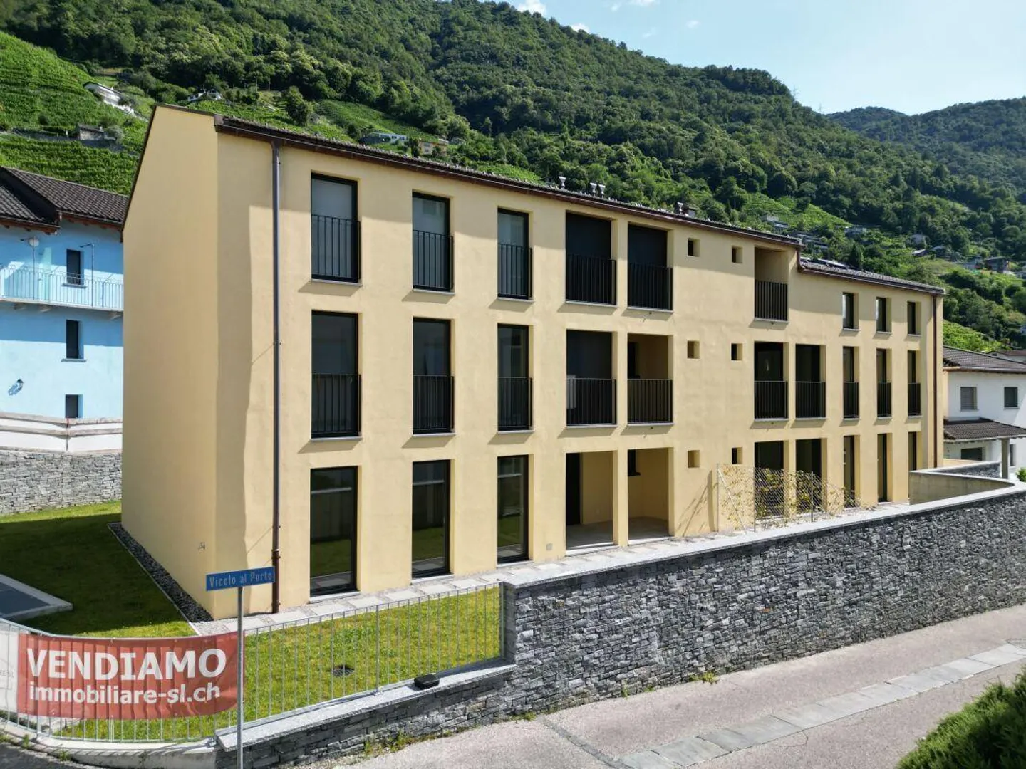 Modernes Apartment in Gordola - Foto 9 von 12