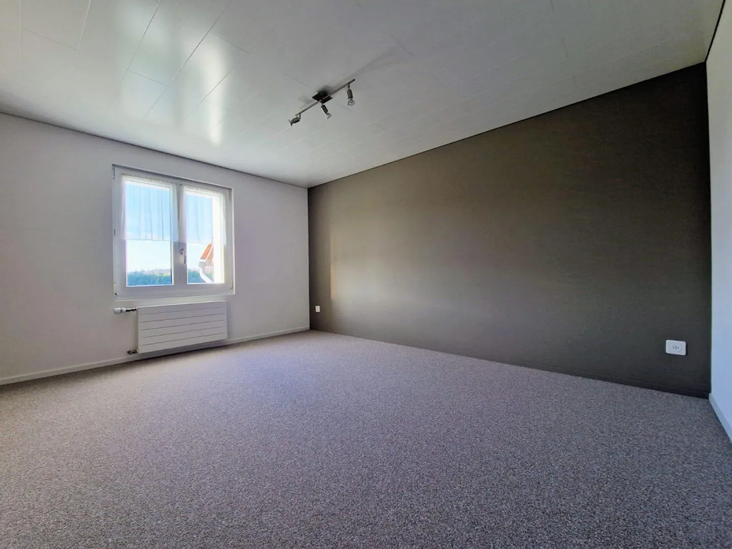 Casa unifamiliare indipendente di 7½ locali al margine del villaggio di Lömmenschwil - Foto 9 di 13