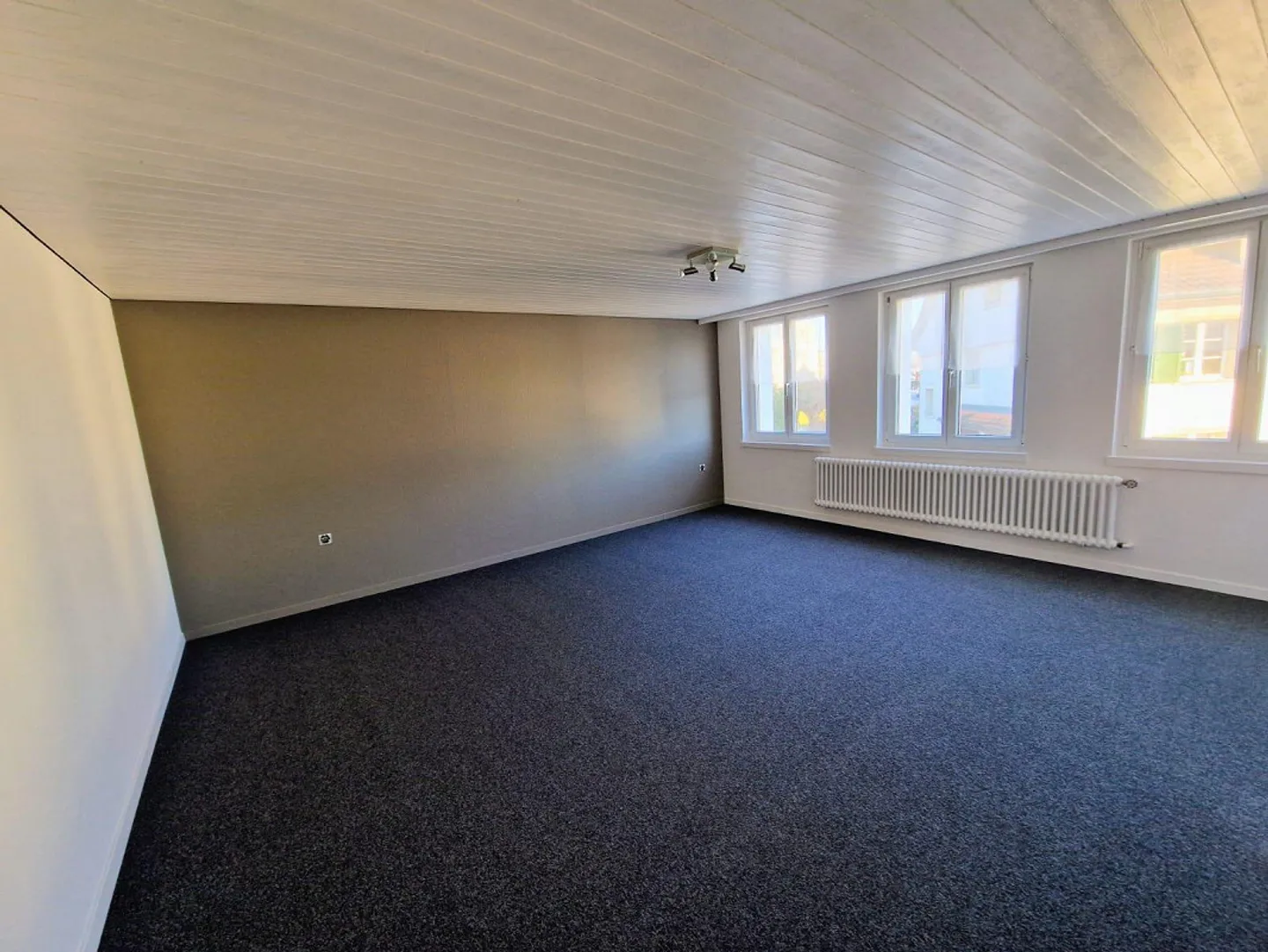 Casa unifamiliare indipendente di 7½ locali al margine del villaggio di Lömmenschwil - Foto 10 di 13