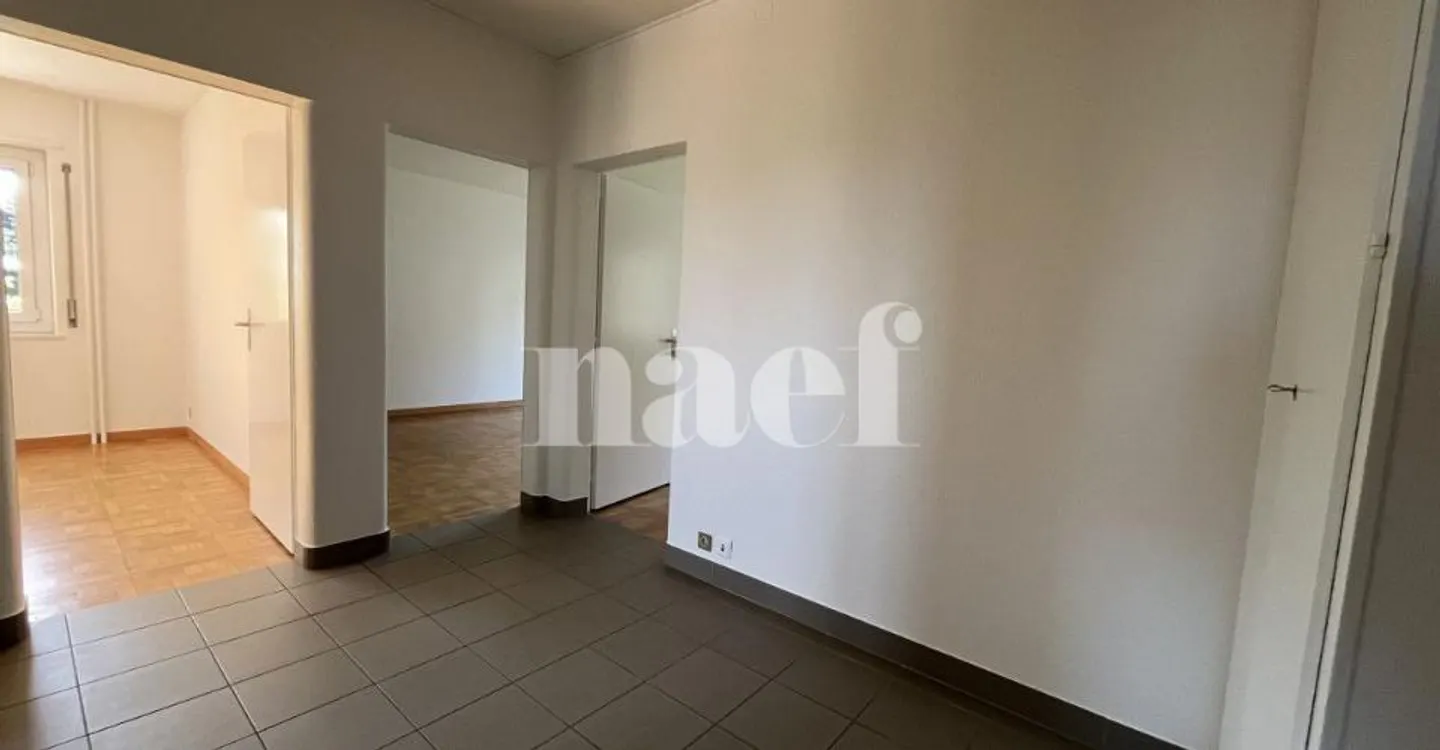 Magnificent 3-room apartment on the 2nd floor - Photo 6 of 9