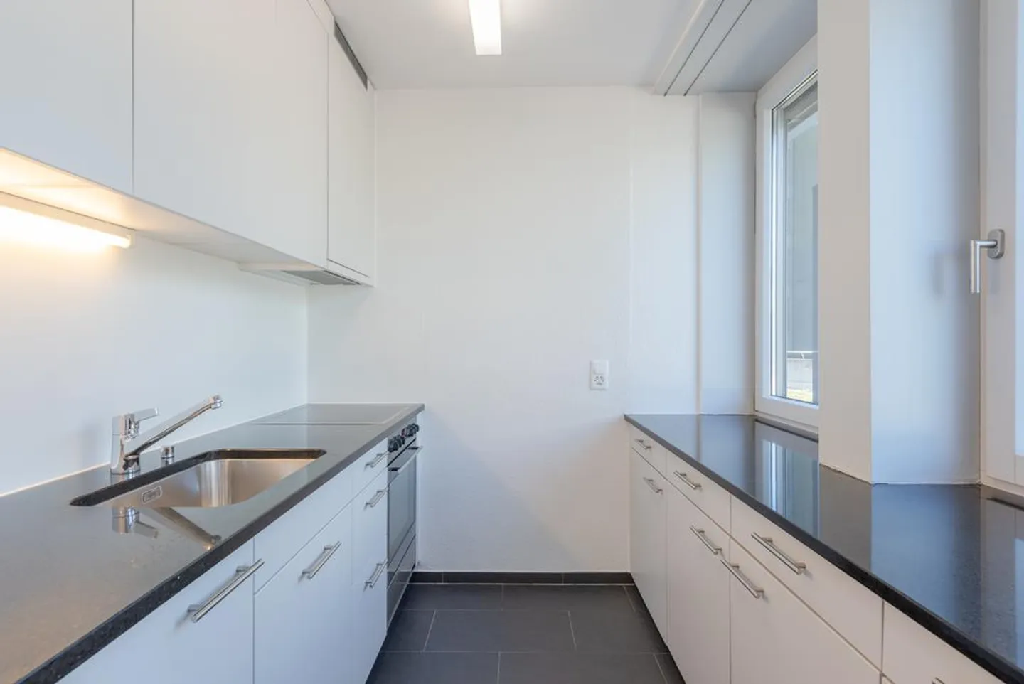 RENT WITHOUT DEPOSIT - Looking for a central home? - Photo 2 of 7