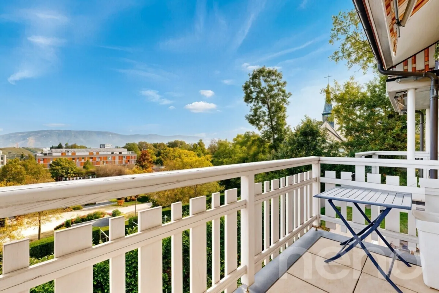 Bright 41 m² in Vernier, perfect balance between calm and city - Photo 4 of 10