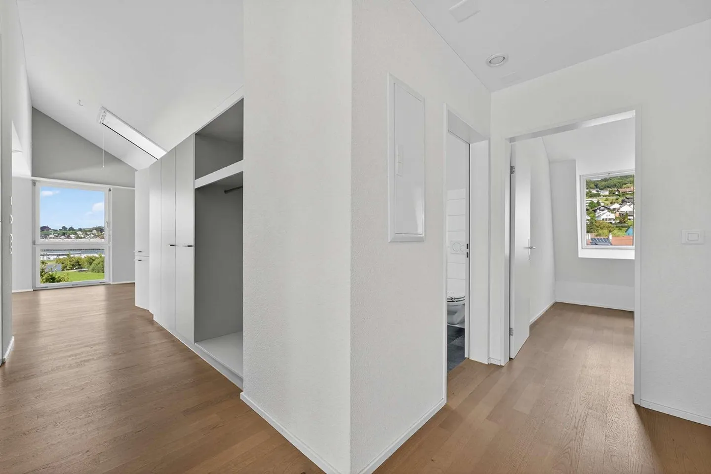 Appartement en duplex moderne et lumineux de 6,5 pièces avec une grande terrasse de 36,2 m² - Photo 7 sur 25
