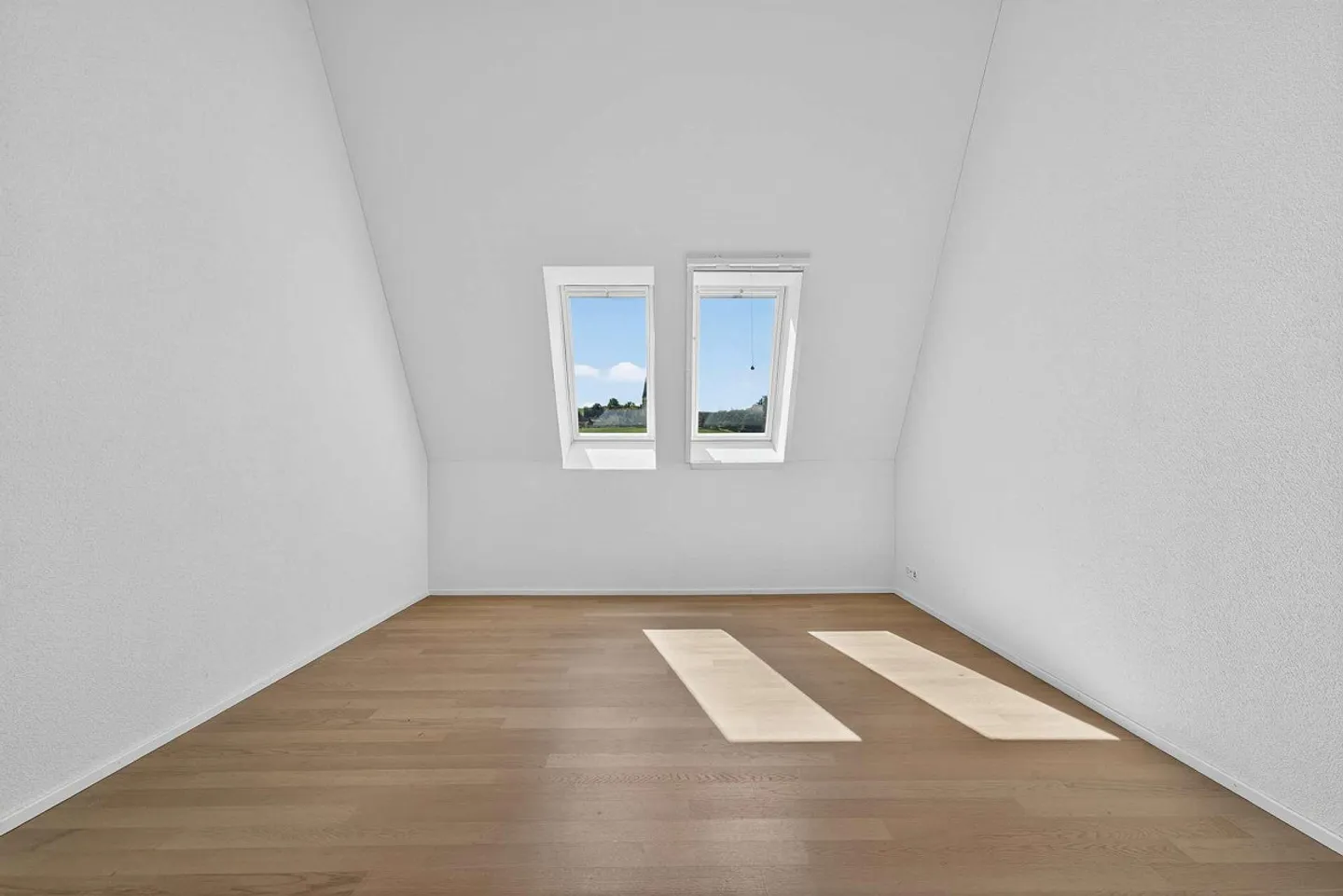 Appartement en duplex moderne et lumineux de 6,5 pièces avec une grande terrasse de 36,2 m² - Photo 12 sur 25