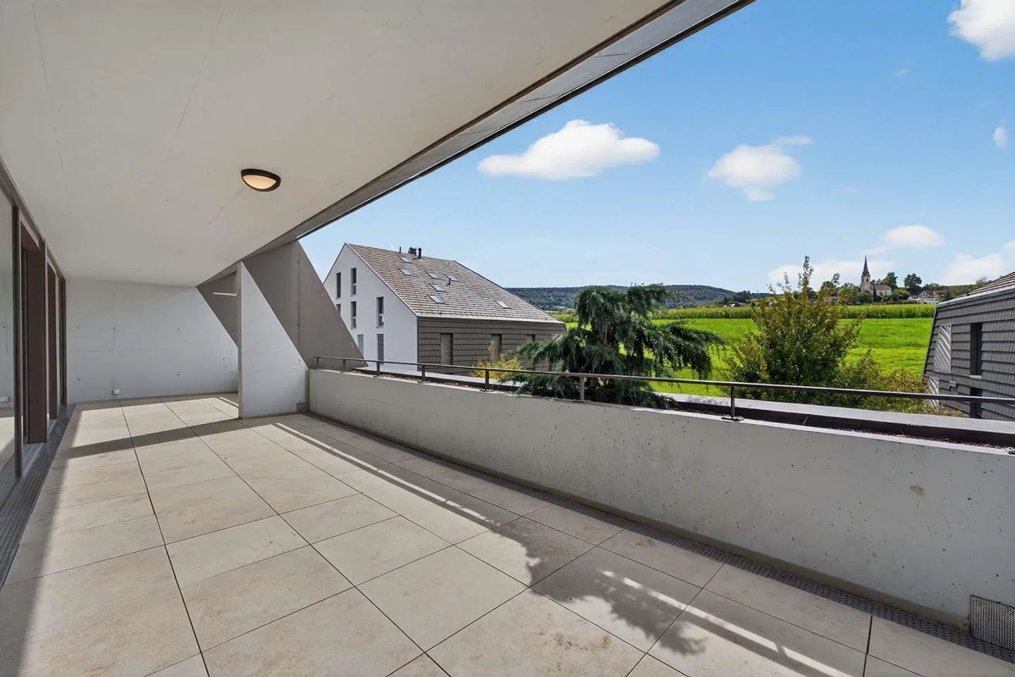 Appartement en duplex moderne et lumineux de 6,5 pièces avec une grande terrasse de 36,2 m² - Photo 16 sur 25