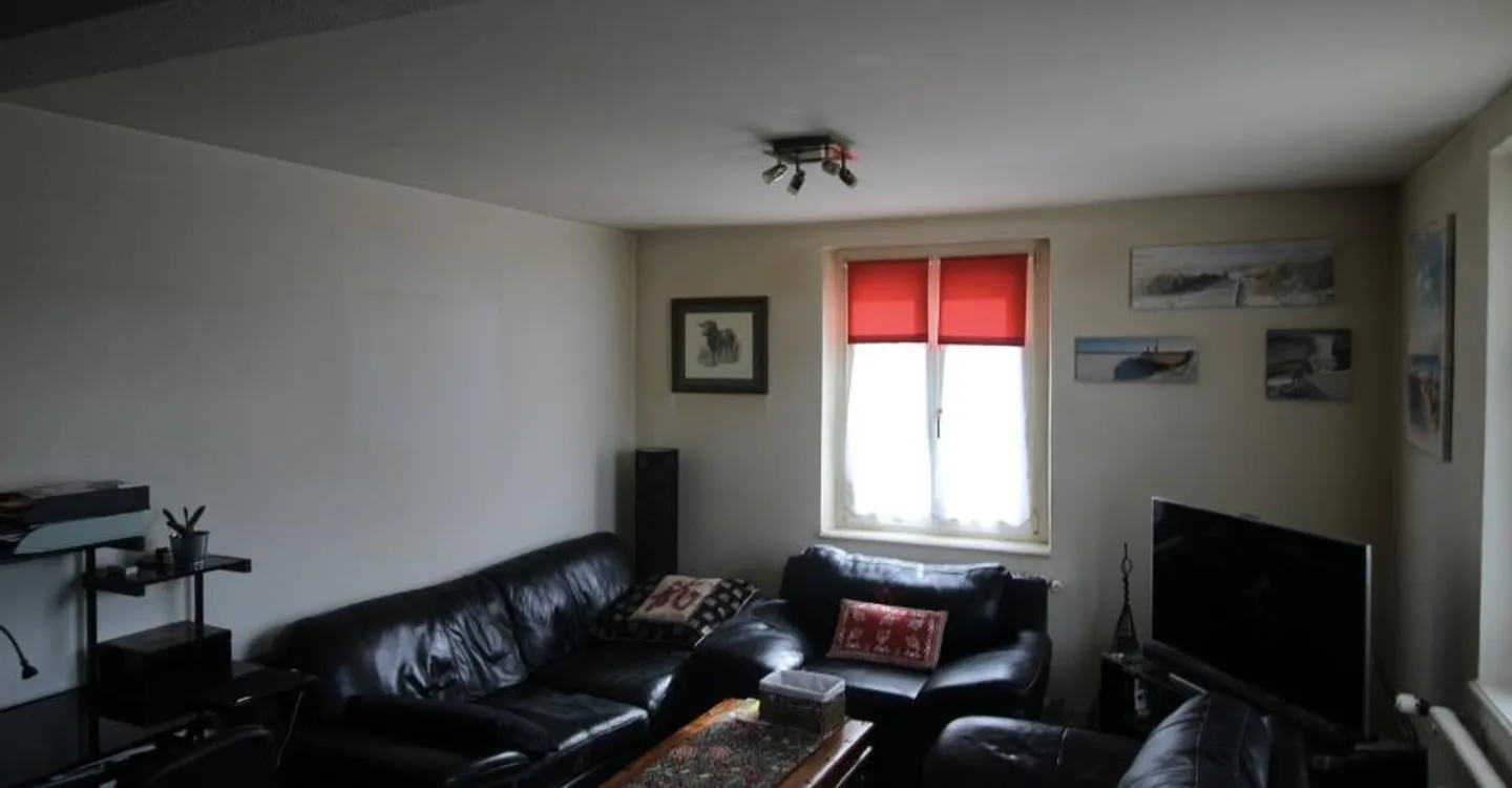 NICE 3.5 ROOM APARTMENT - Photo 3 of 10