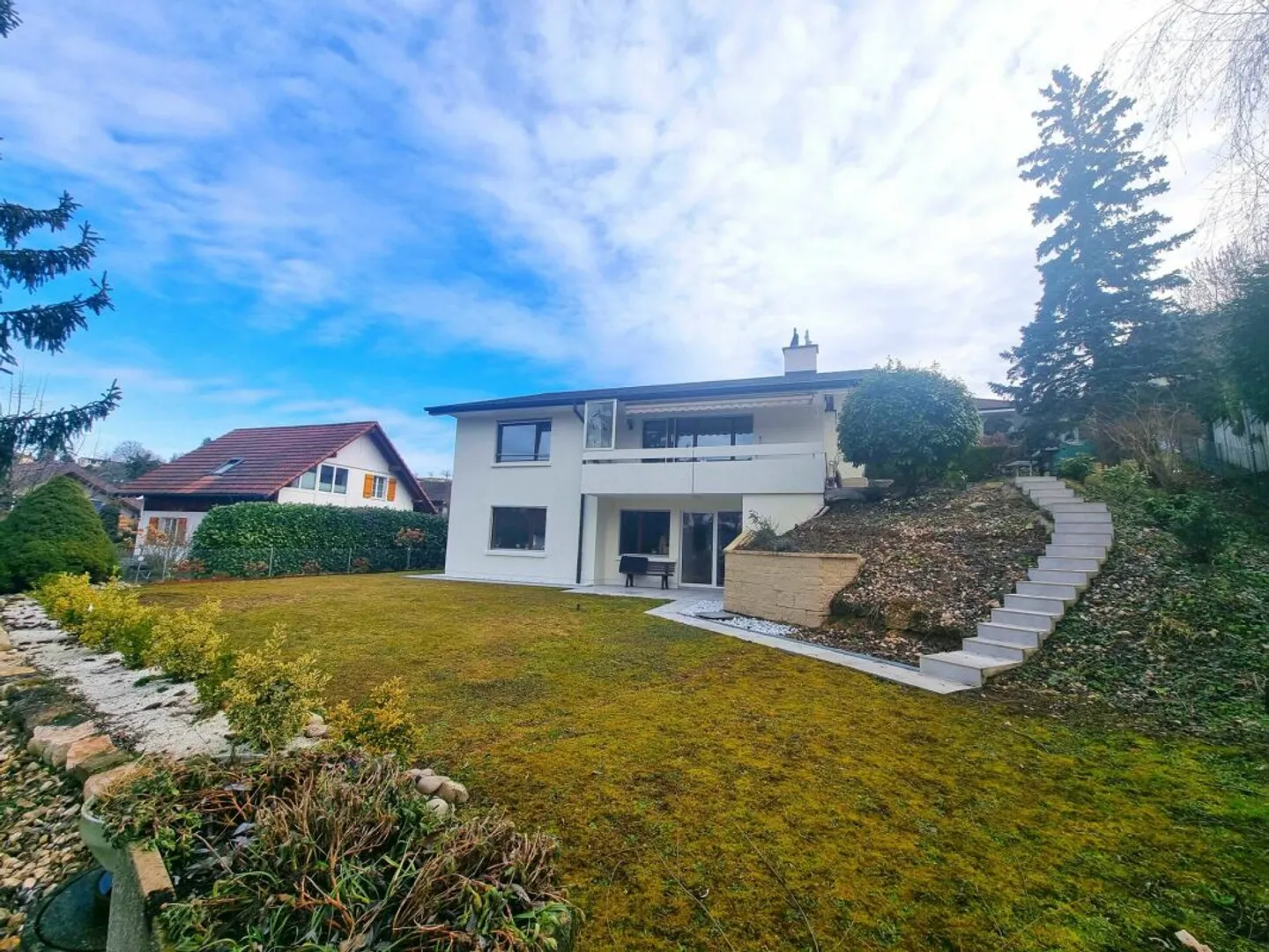 Bungalow rénové à Niederdorf - Photo 1 sur 18