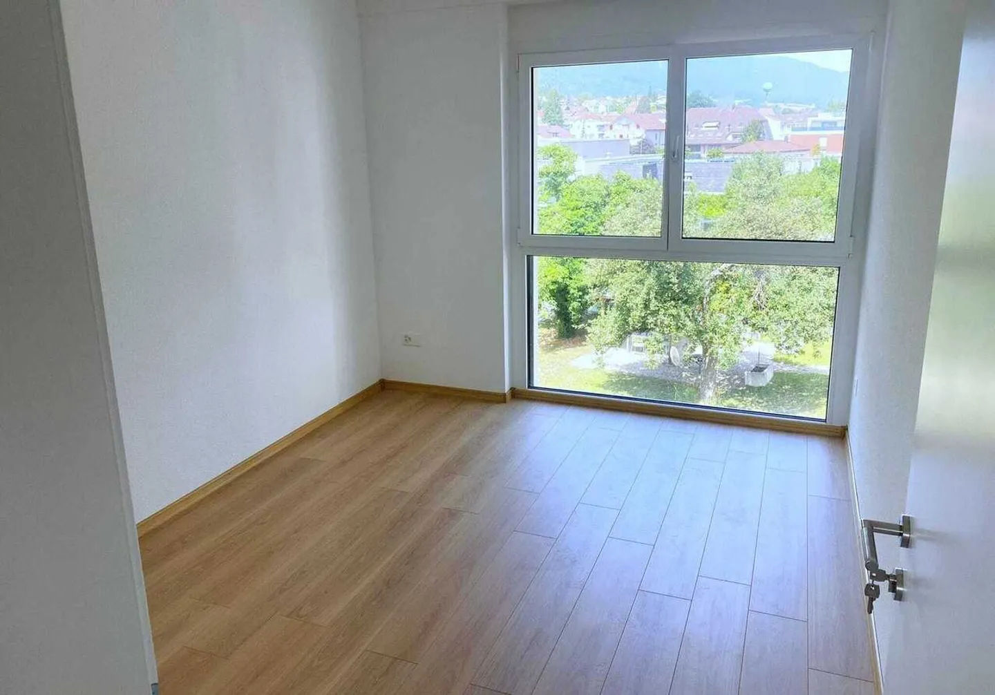 MFH en excellent état avec 6 unités et un rendement de 4,84 % - Photo 5 sur 12