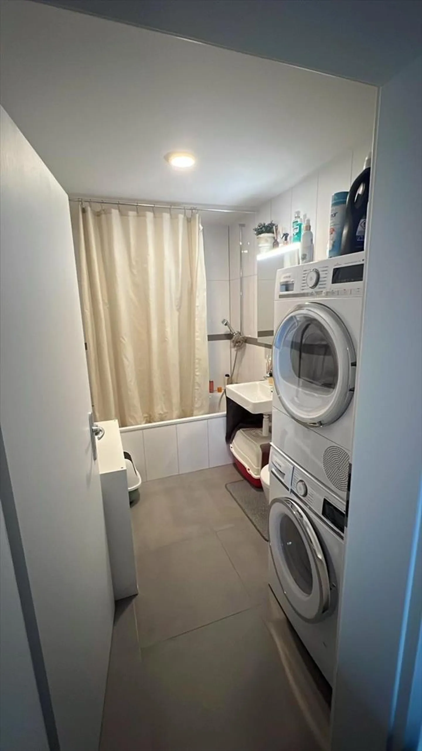 Magnificent 4.5-room apartment in the center of Etagnières - Photo 6 of 8