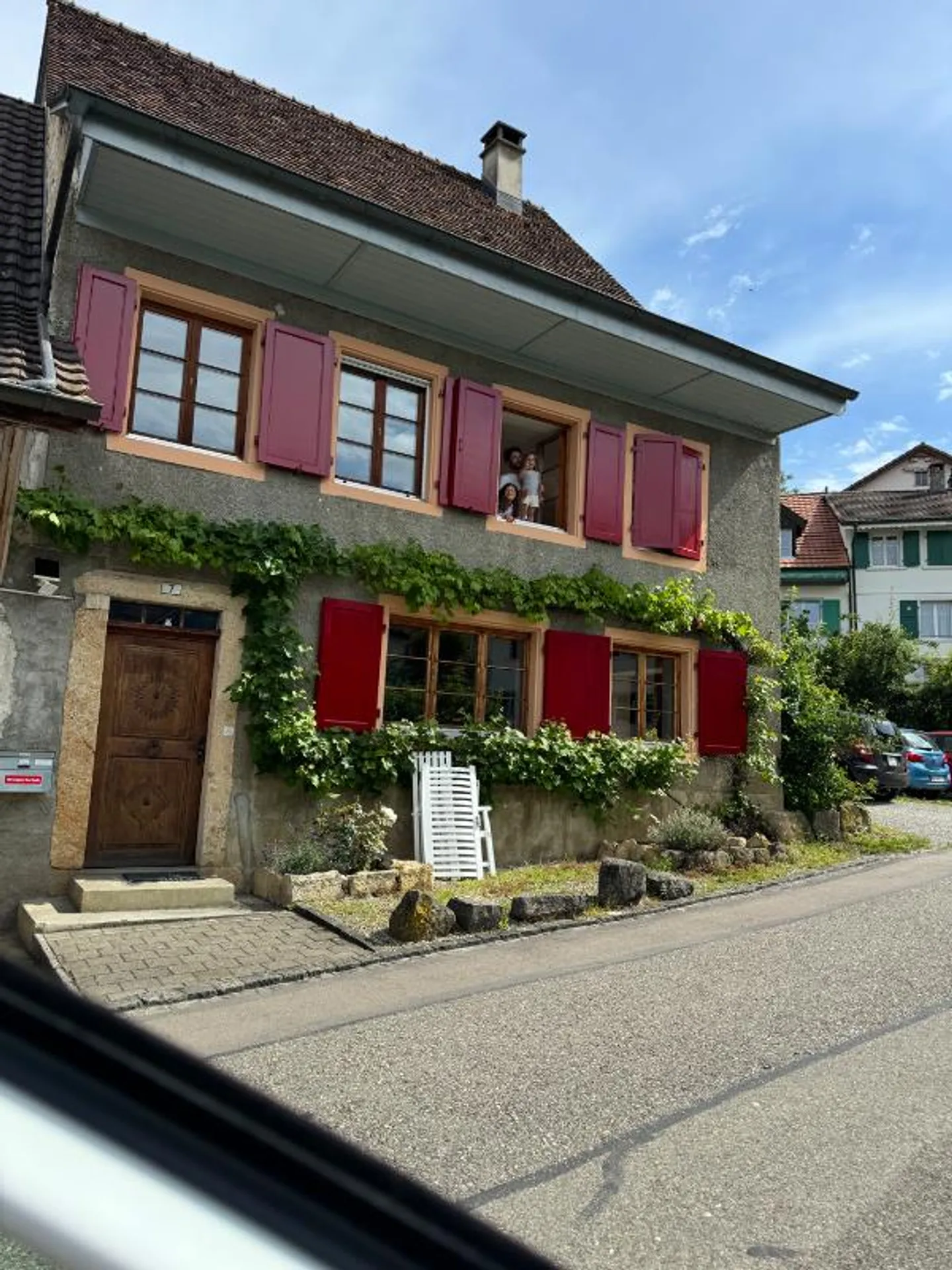 «8 Zimmer Einfamilienhaus» - Foto 1 von 5