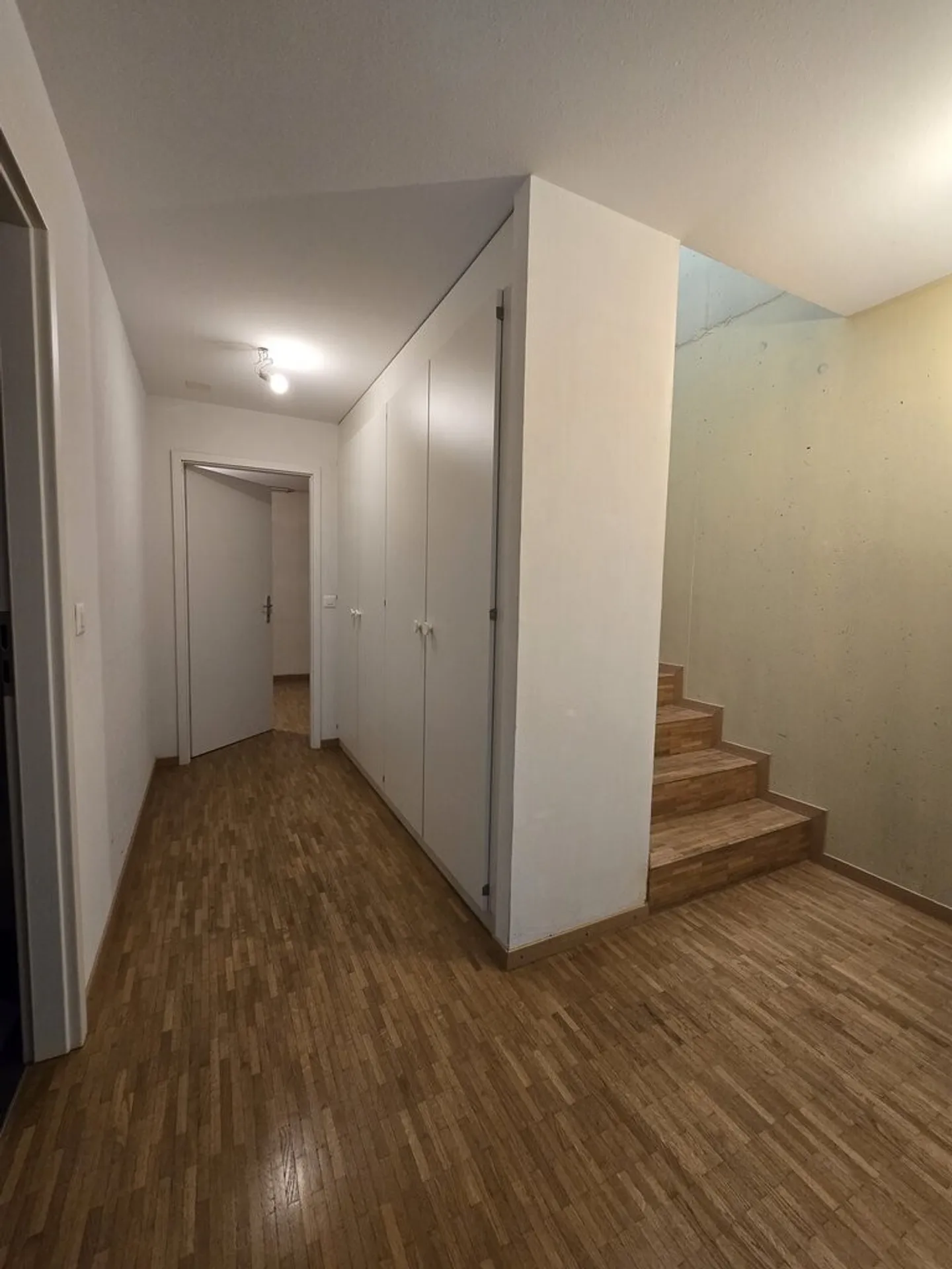 saisir ! Magnifique logement à deux pas du métro M1 ! - Photo 4 sur 9