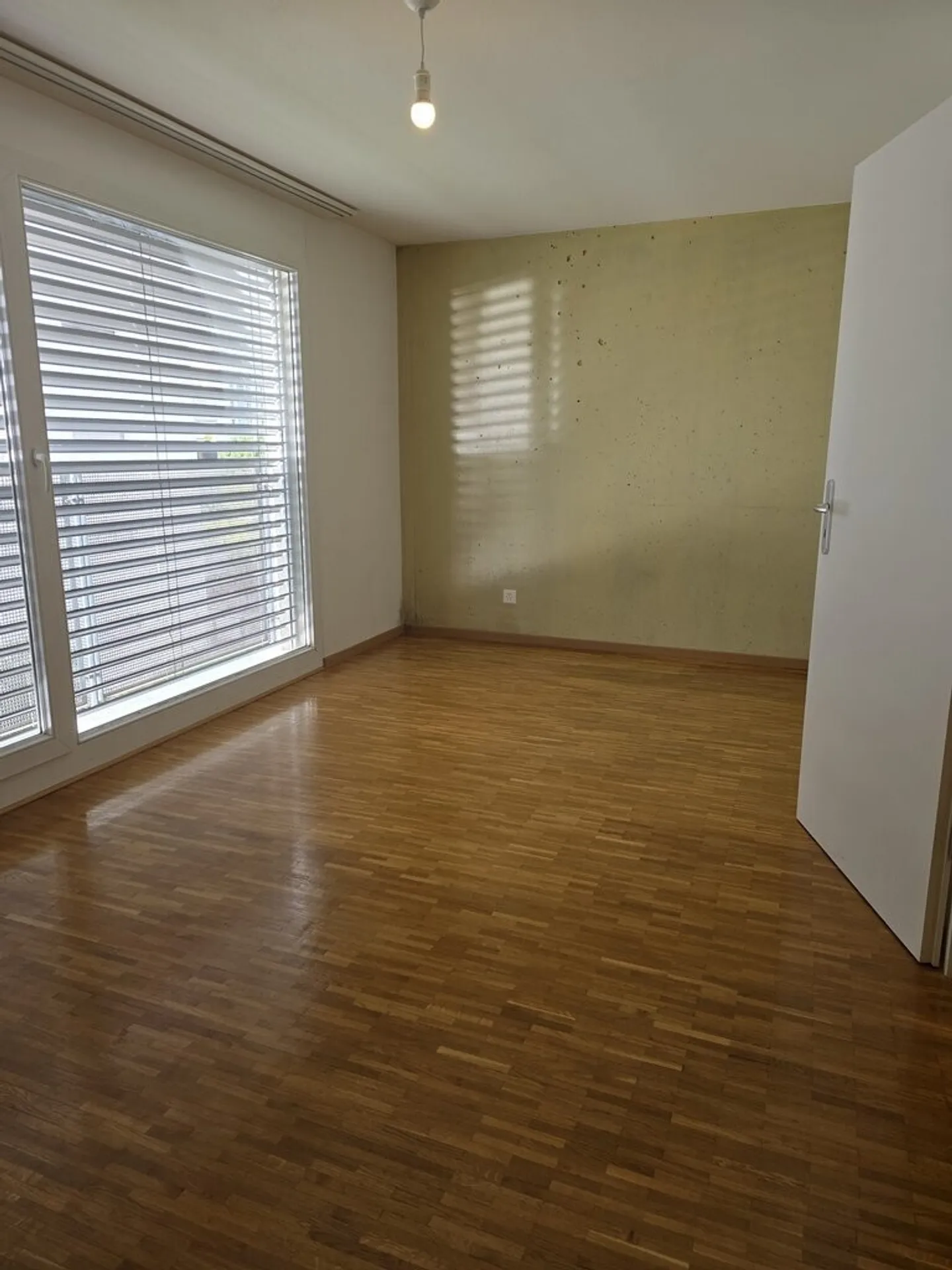 saisir ! Magnifique logement à deux pas du métro M1 ! - Photo 5 sur 9