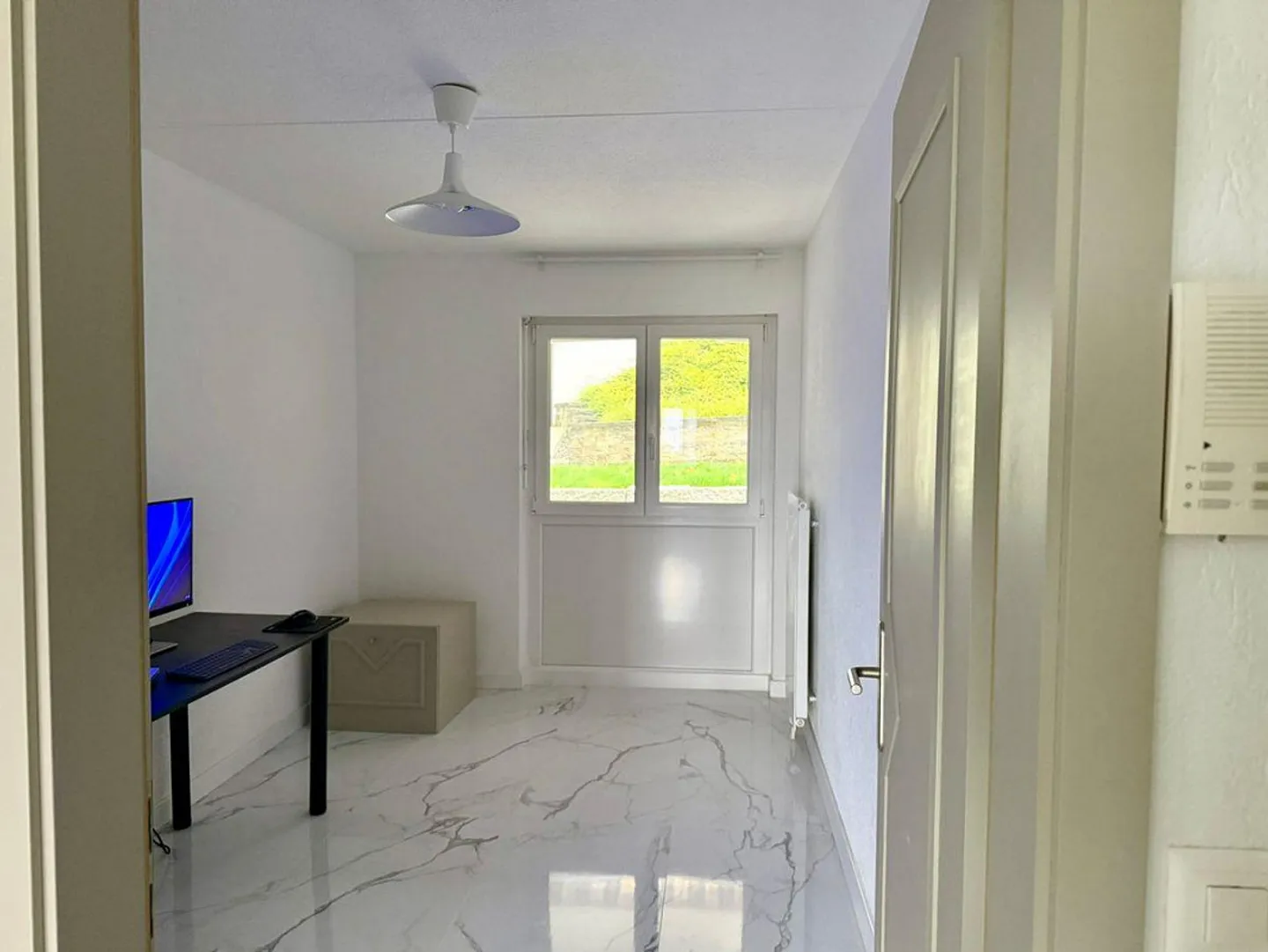 Ruhige Lage mit toller Aussicht - Foto 4 von 4