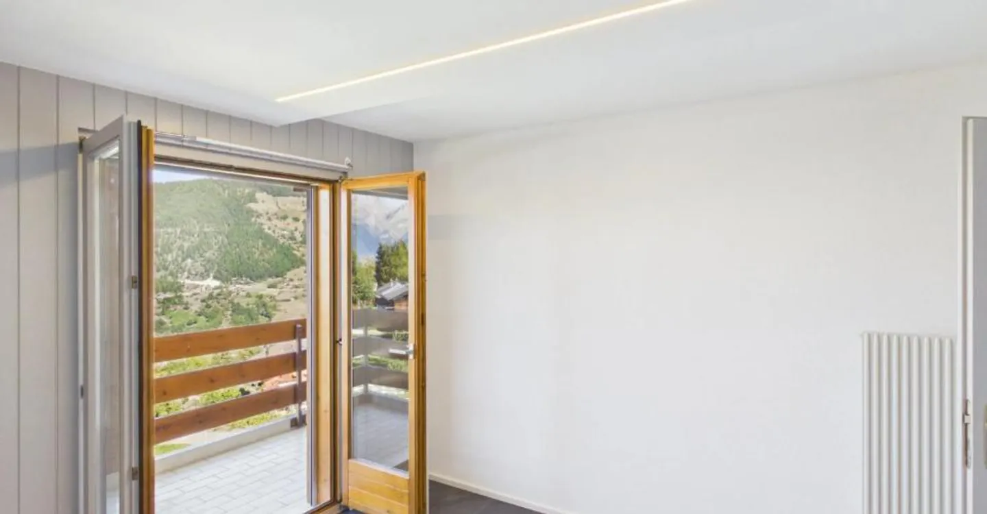 Magnificent 3.5-room apartment fully renovated - Photo 8 of 12