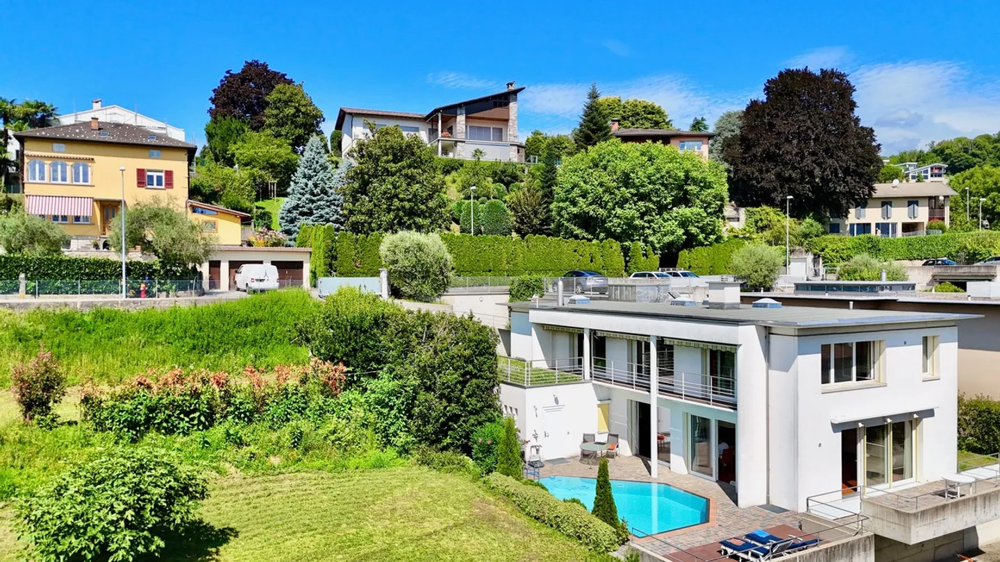 Elegante Villa mit Wunderschwimmingpool zur Miete in Breganzona - Foto 3 von 22