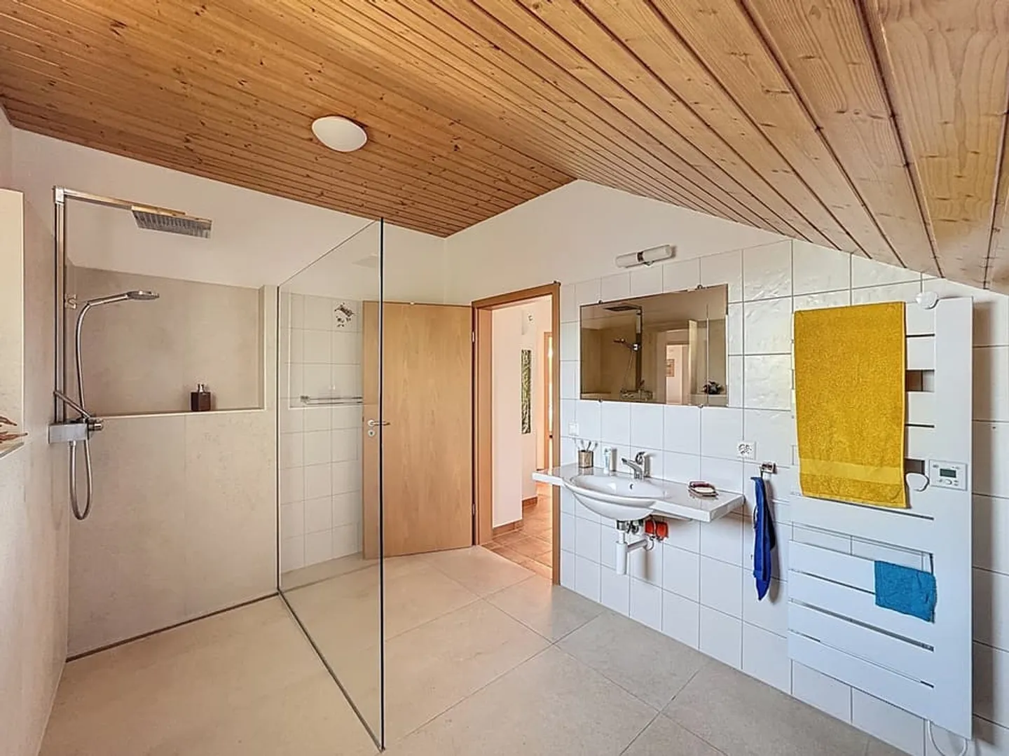 Casa indipendente 6.5 locali con giardino e terrazze - Foto 9 di 13