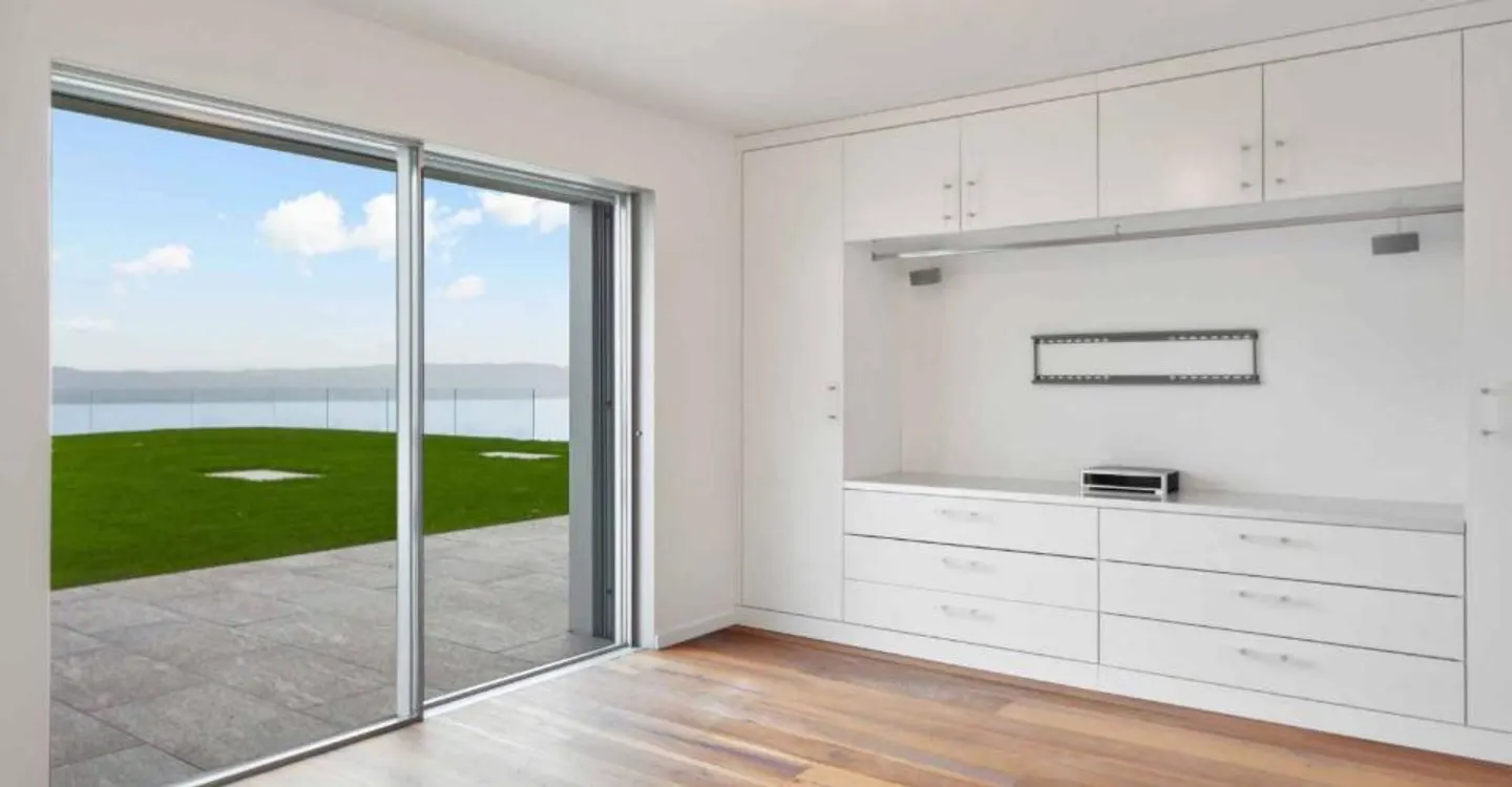 Luxury Home with Lake View - Photo 6 of 11