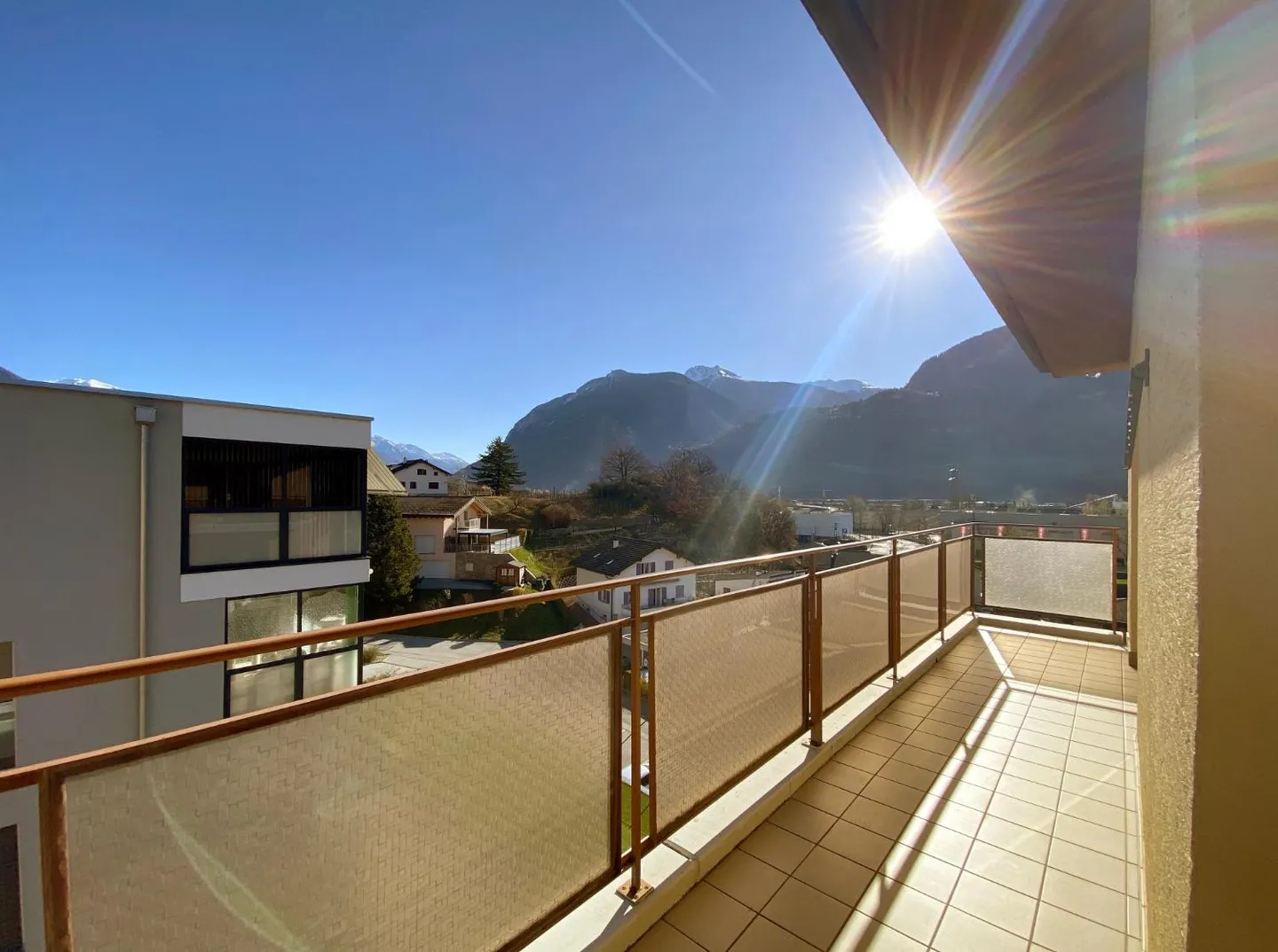 Appartement 4.5 pièces rénové - Photo 1 sur 12